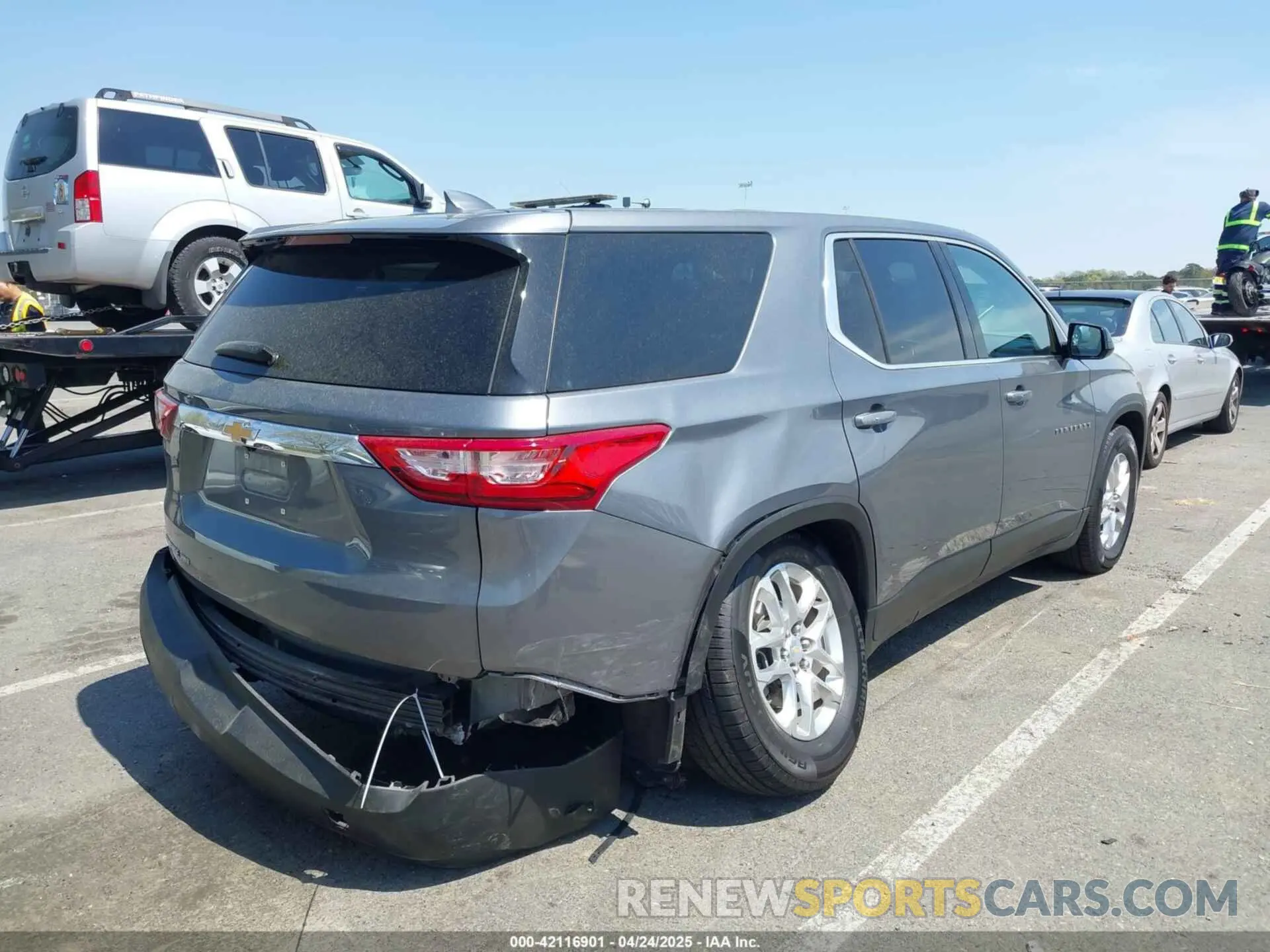 6 Photograph of a damaged car 1GNEVFKW1LJ251126 CHEVROLET TRAVERSE 2020