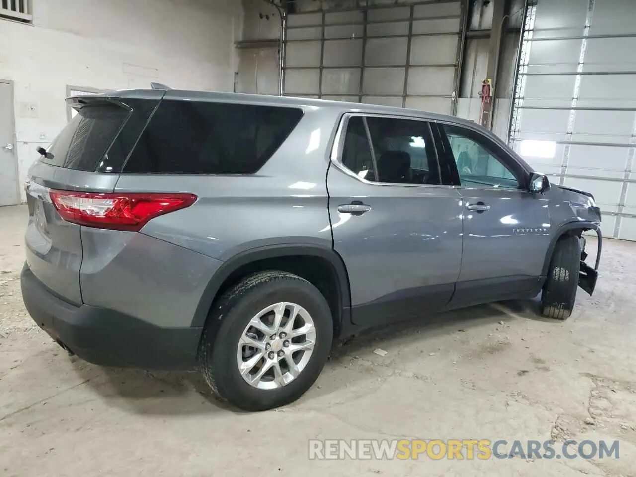 3 Photograph of a damaged car 1GNEVFKW1LJ261798 CHEVROLET TRAVERSE 2020