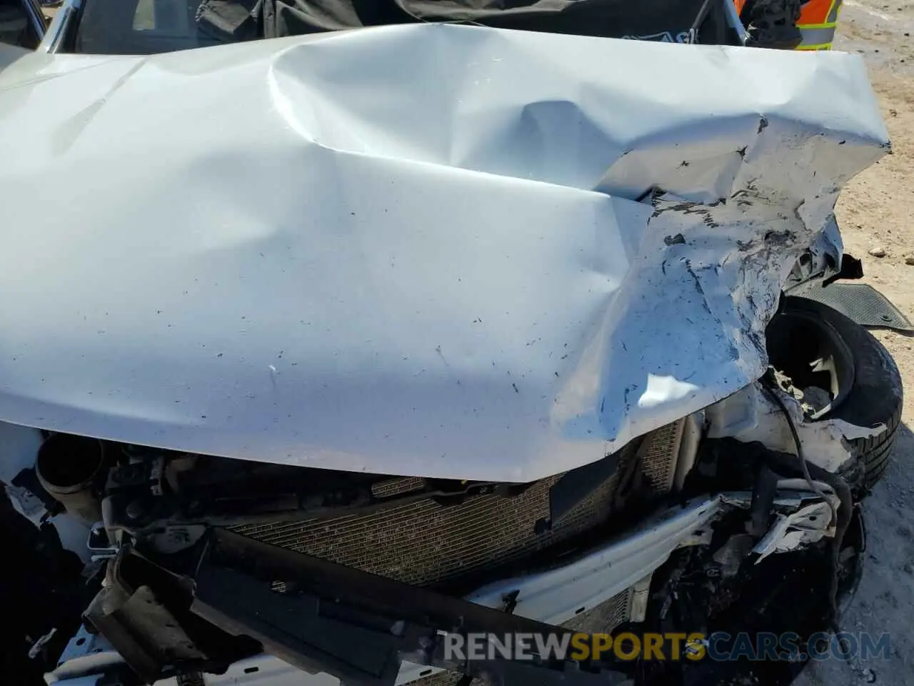 14 Photograph of a damaged car 1GNEVFKW1LJ273885 CHEVROLET TRAVERSE 2020