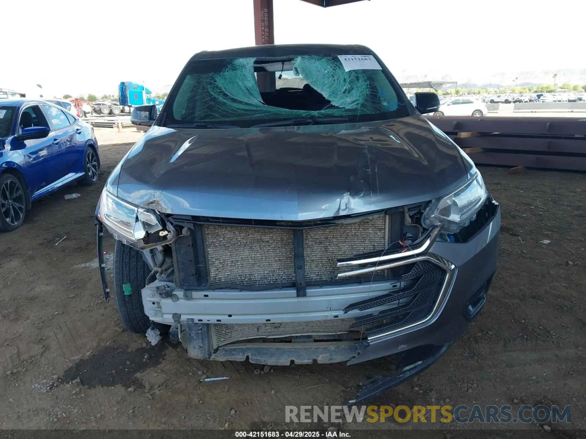 12 Photograph of a damaged car 1GNEVFKW2LJ238353 CHEVROLET TRAVERSE 2020