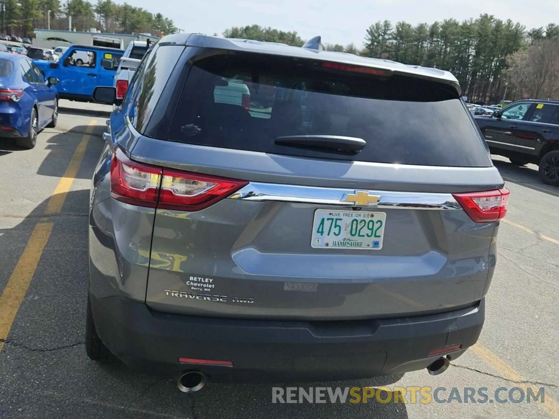 20 Photograph of a damaged car 1GNEVFKW3LJ274665 CHEVROLET TRAVERSE 2020