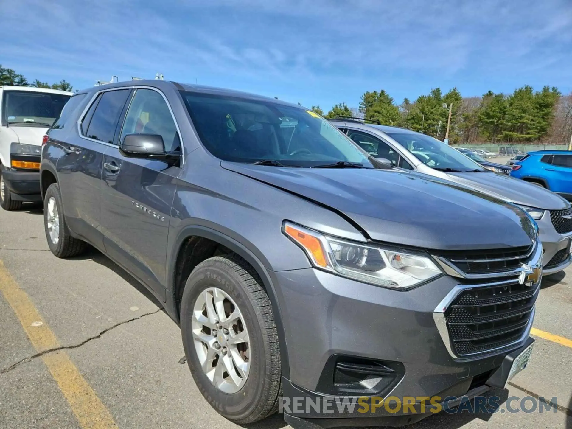 24 Photograph of a damaged car 1GNEVFKW3LJ274665 CHEVROLET TRAVERSE 2020