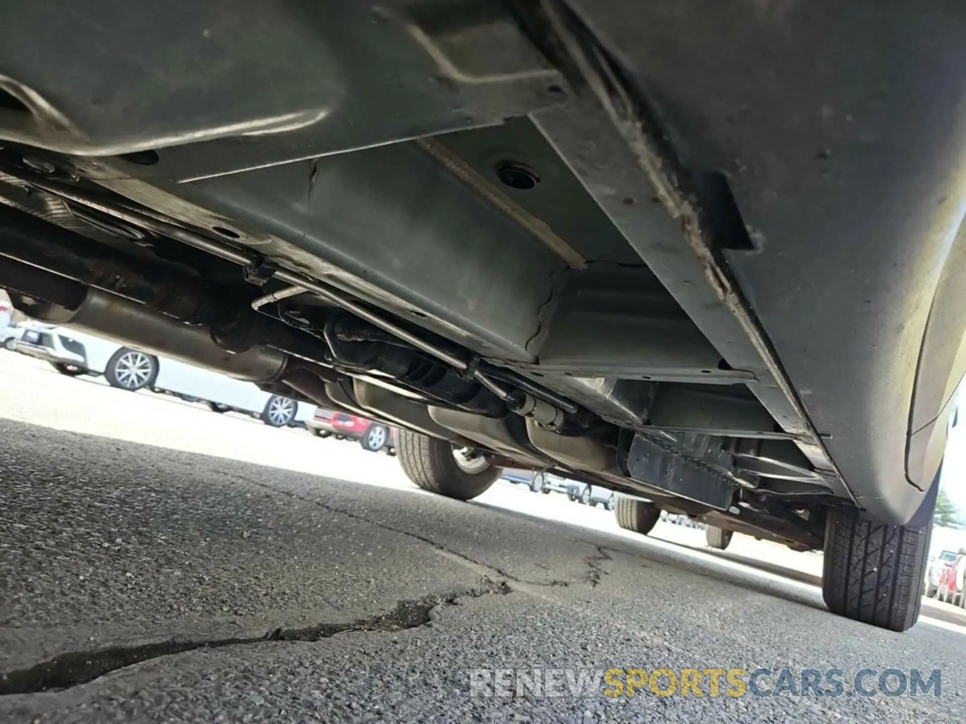 33 Photograph of a damaged car 1GNEVFKW3LJ274665 CHEVROLET TRAVERSE 2020