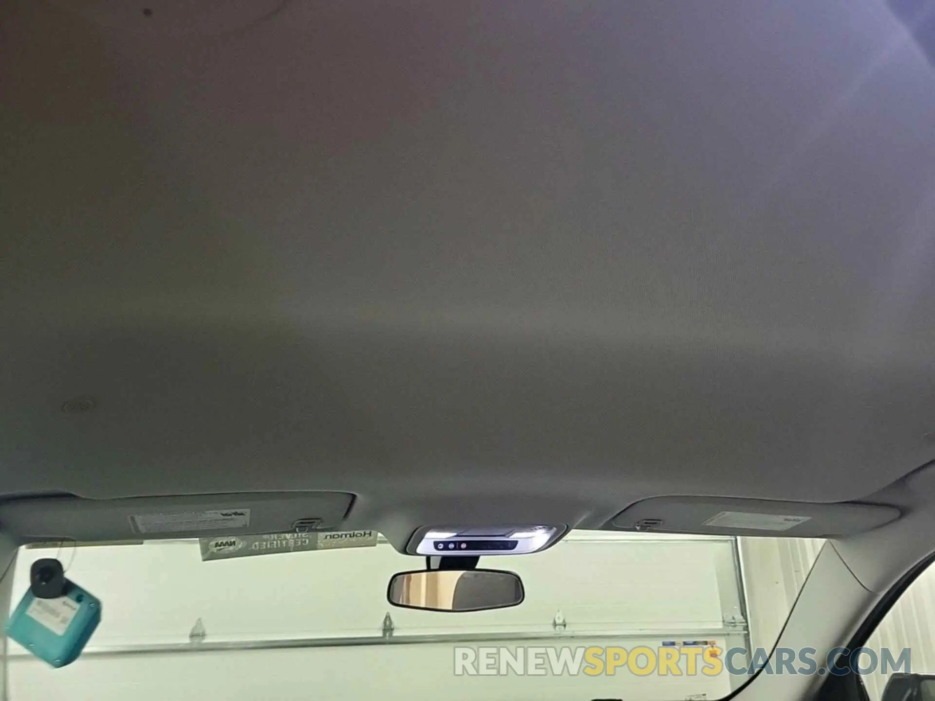 36 Photograph of a damaged car 1GNEVFKW3LJ274665 CHEVROLET TRAVERSE 2020