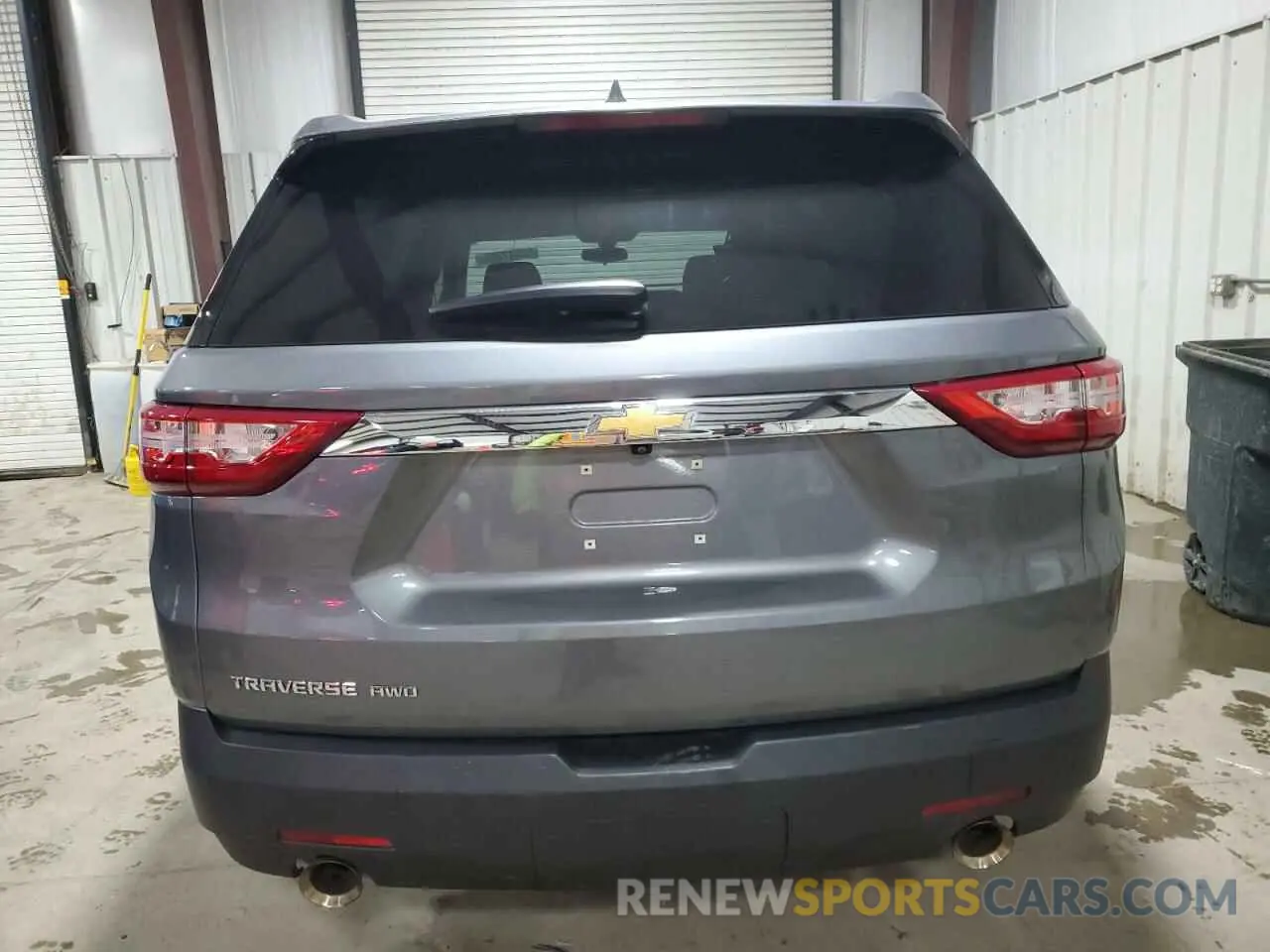 6 Photograph of a damaged car 1GNEVFKW4LJ167902 CHEVROLET TRAVERSE 2020