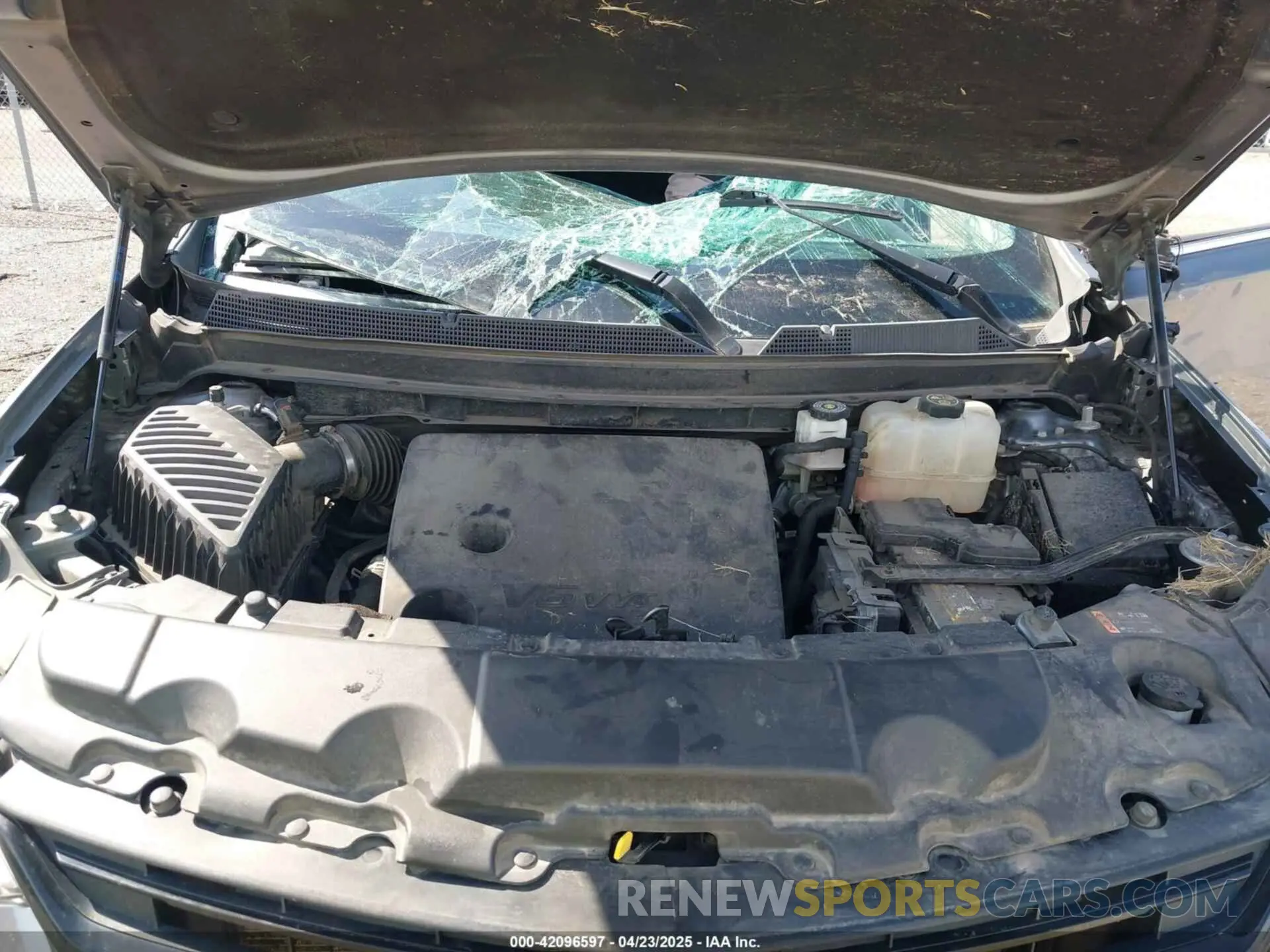 10 Photograph of a damaged car 1GNEVFKW4LJ311948 CHEVROLET TRAVERSE 2020