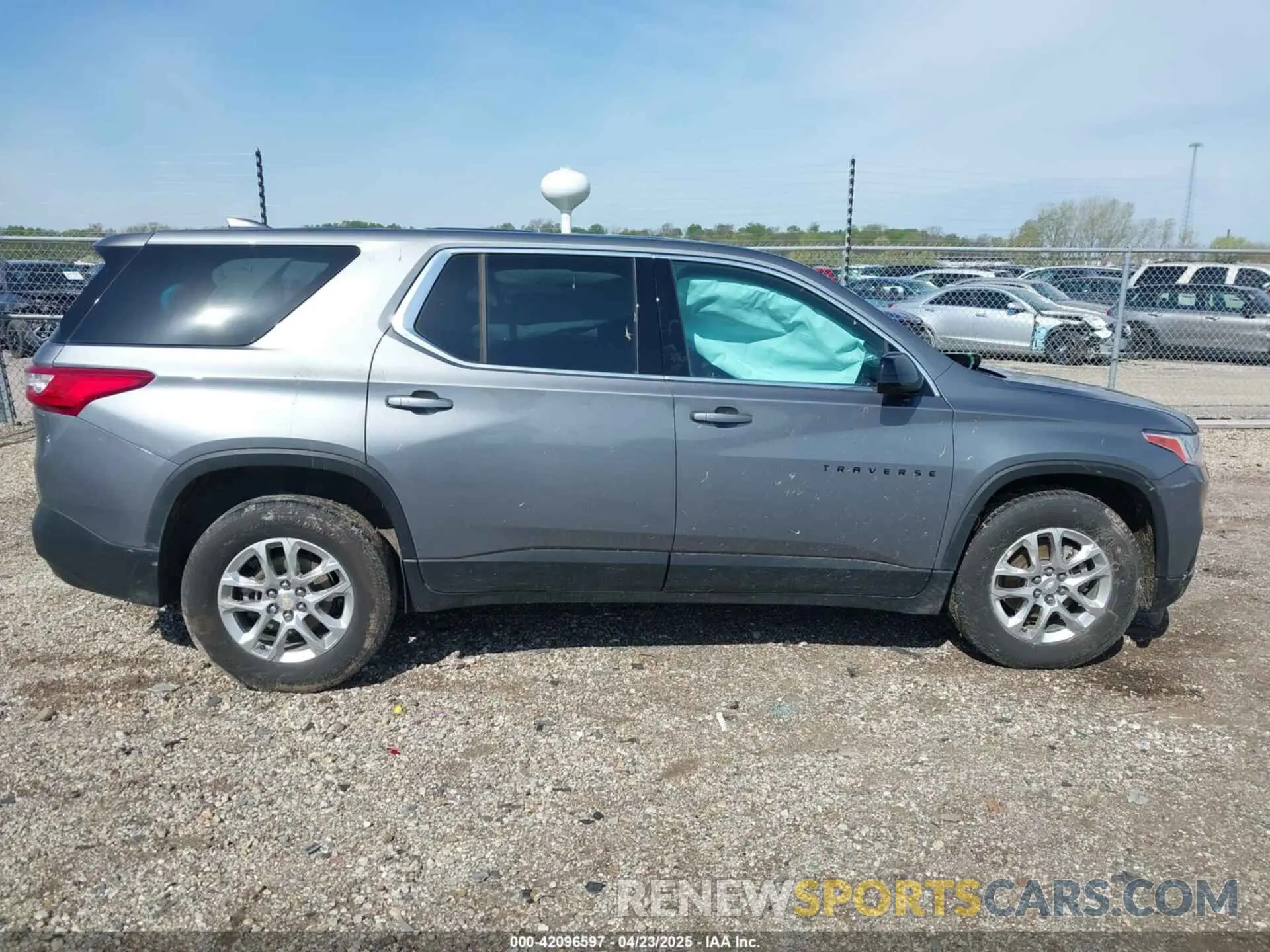 13 Photograph of a damaged car 1GNEVFKW4LJ311948 CHEVROLET TRAVERSE 2020