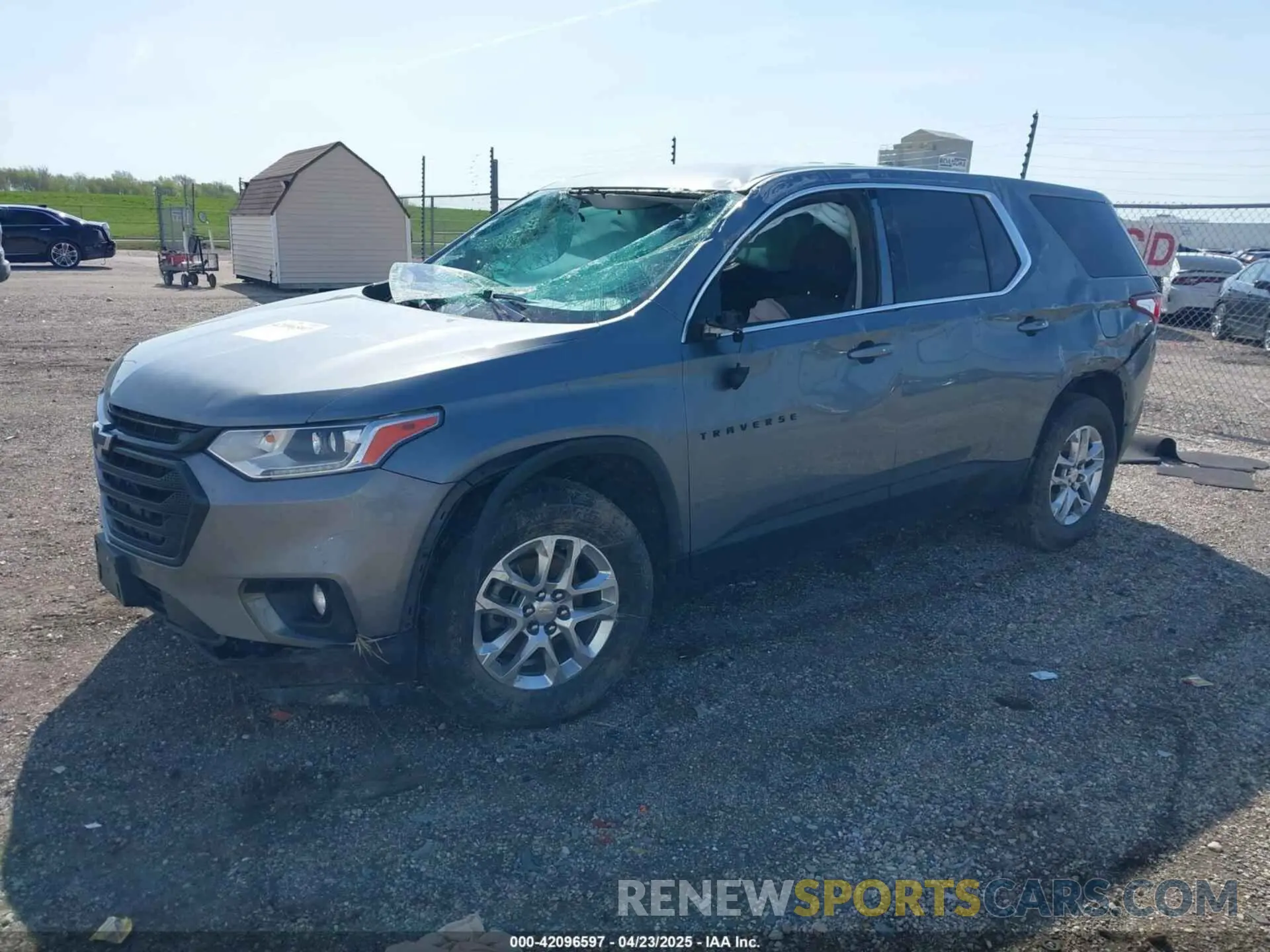 2 Photograph of a damaged car 1GNEVFKW4LJ311948 CHEVROLET TRAVERSE 2020