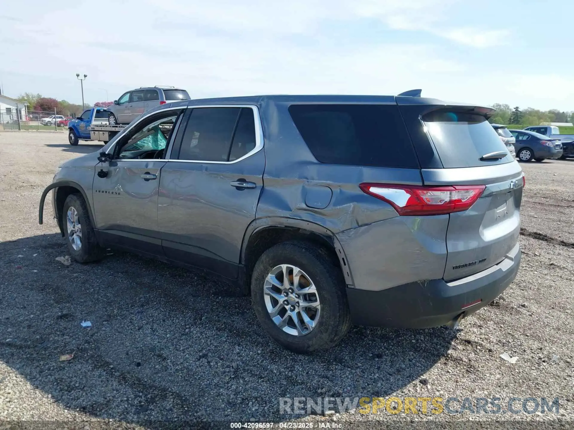 3 Photograph of a damaged car 1GNEVFKW4LJ311948 CHEVROLET TRAVERSE 2020