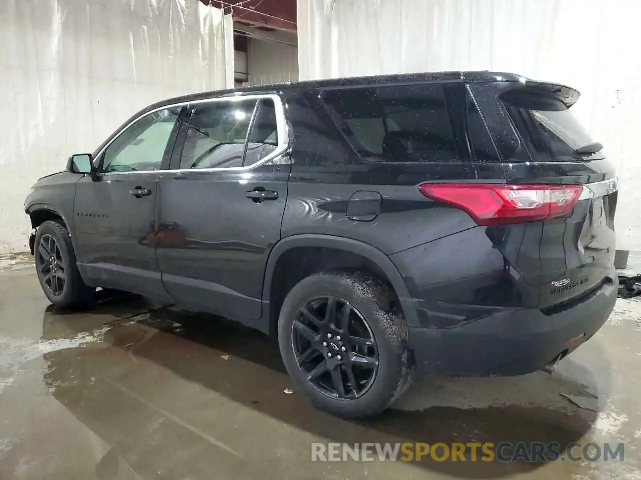 2 Photograph of a damaged car 1GNEVFKW7LJ103580 CHEVROLET TRAVERSE 2020