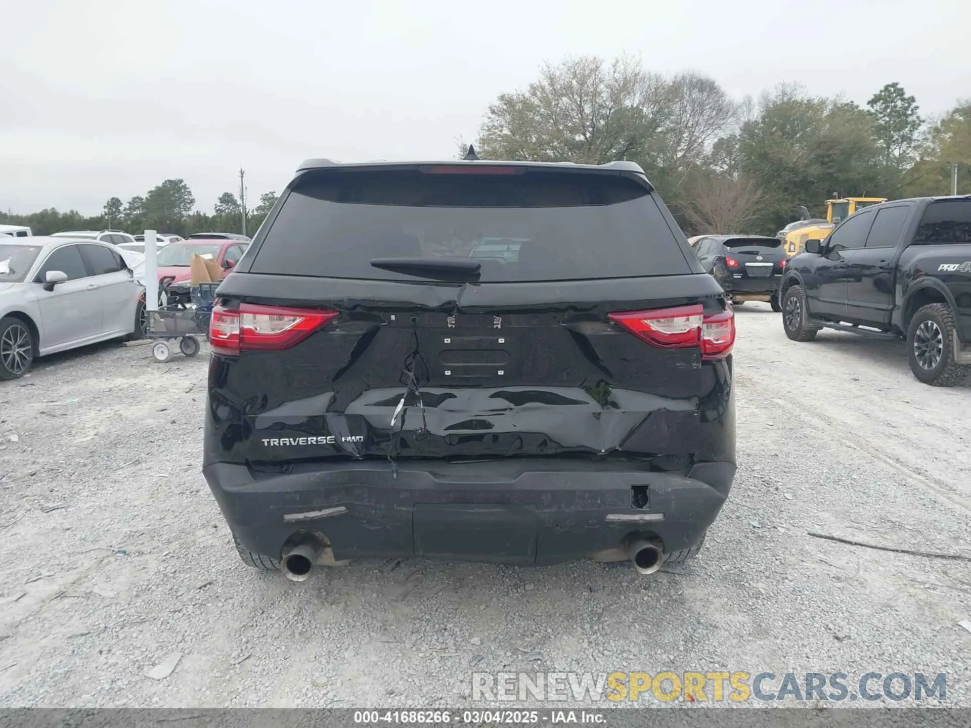 16 Photograph of a damaged car 1GNEVFKW7LJ114417 CHEVROLET TRAVERSE 2020