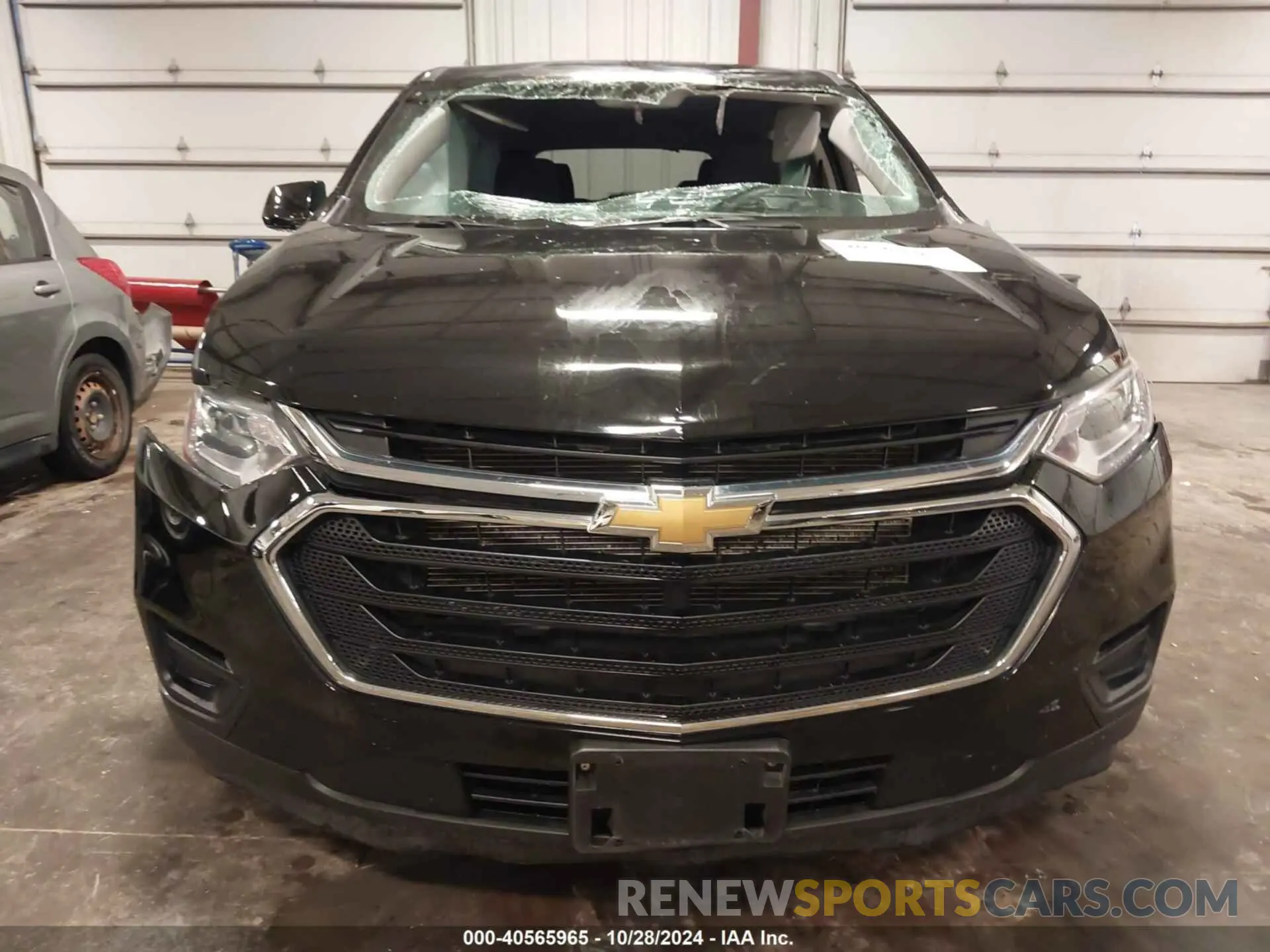 13 Photograph of a damaged car 1GNEVFKW7LJ257187 CHEVROLET TRAVERSE 2020