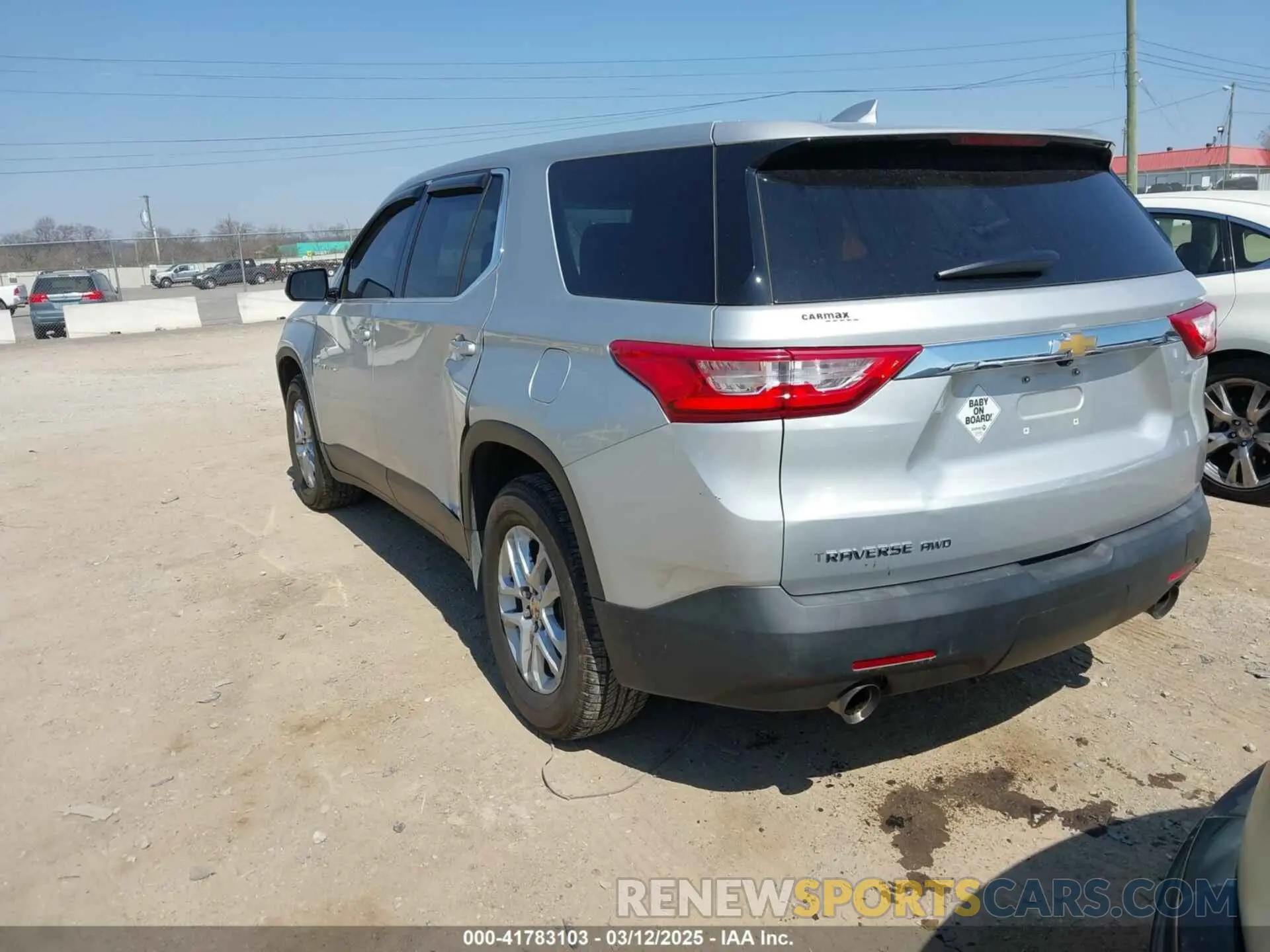 3 Photograph of a damaged car 1GNEVFKW8LJ217698 CHEVROLET TRAVERSE 2020