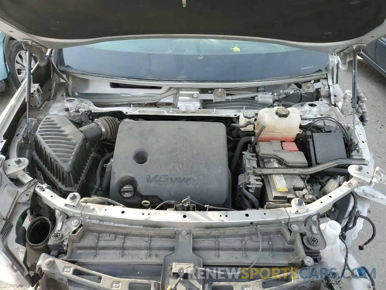 12 Photograph of a damaged car 1GNEVFKW8LJ283734 CHEVROLET TRAVERSE 2020