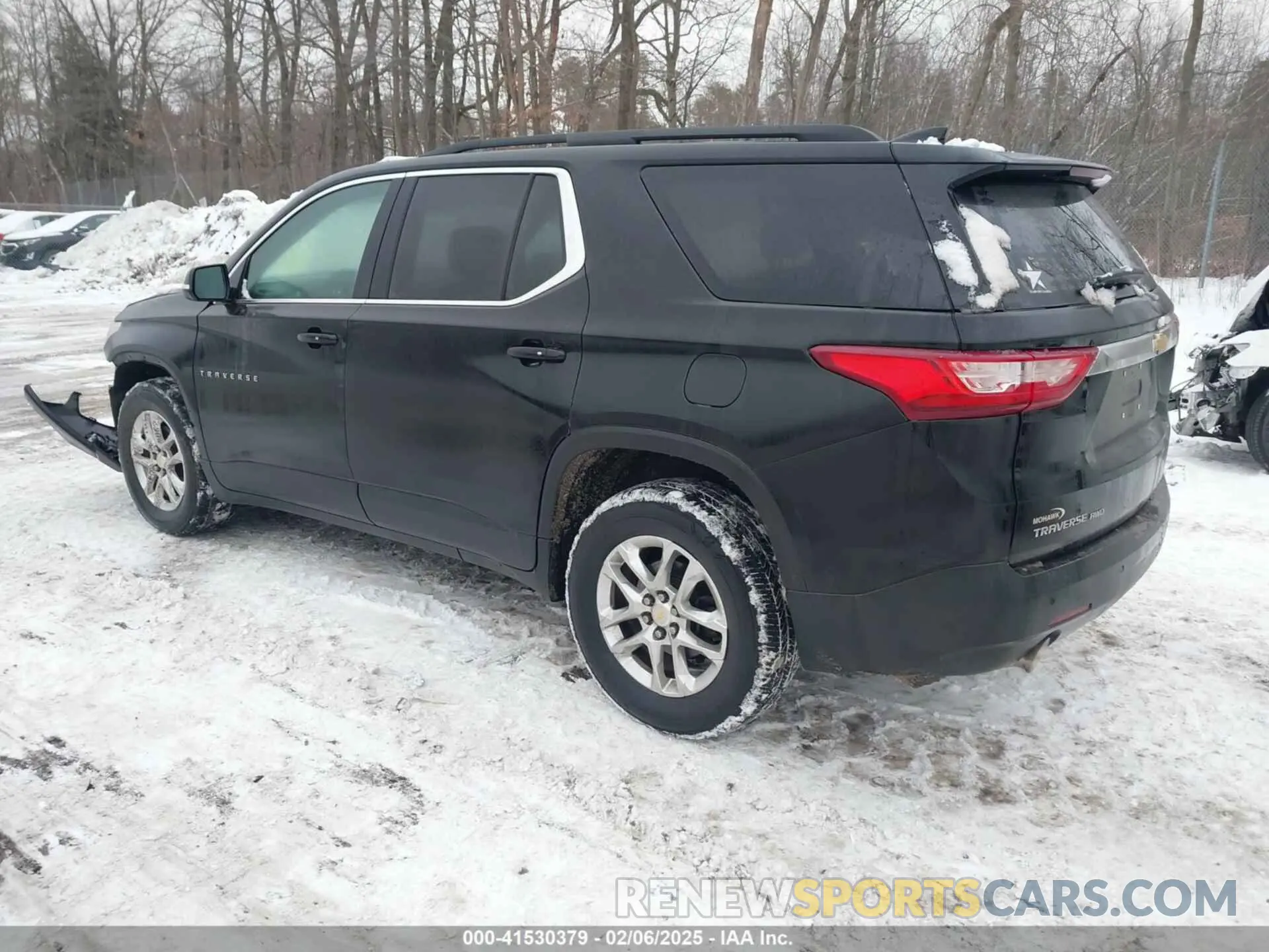 3 Photograph of a damaged car 1GNEVGKW0LJ177896 CHEVROLET TRAVERSE 2020