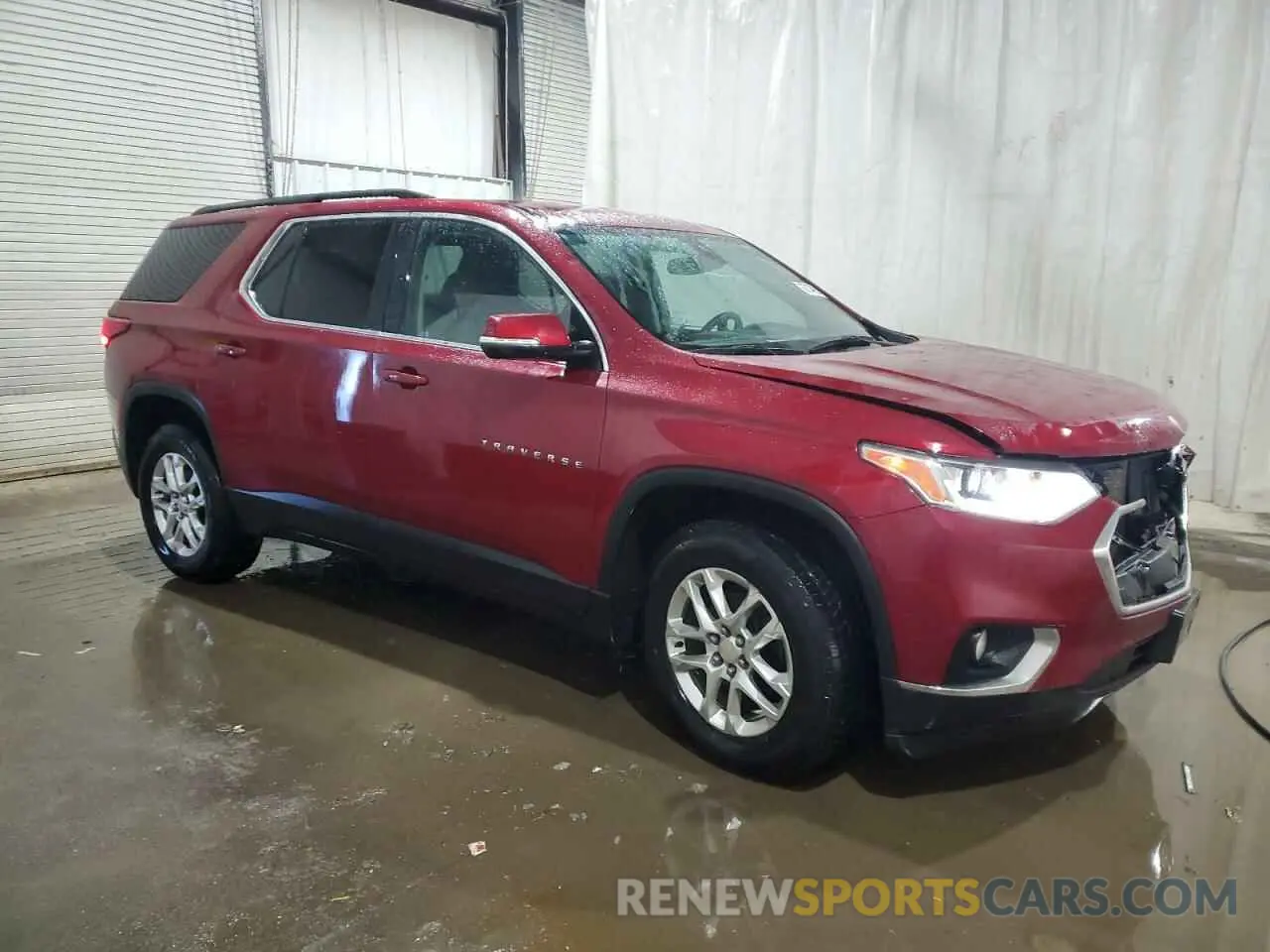 4 Photograph of a damaged car 1GNEVGKW1LJ214003 CHEVROLET TRAVERSE 2020