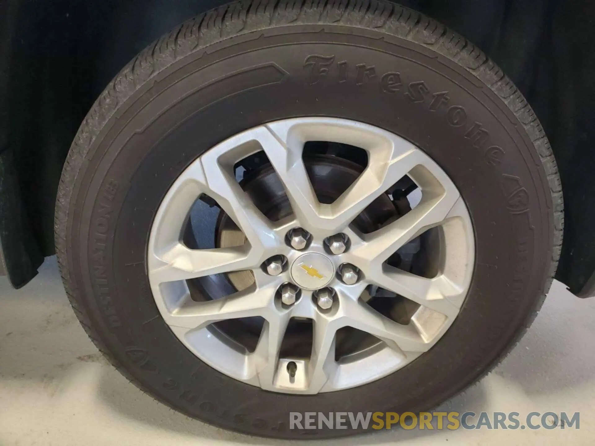 16 Photograph of a damaged car 1GNEVGKW2LJ169878 CHEVROLET TRAVERSE 2020