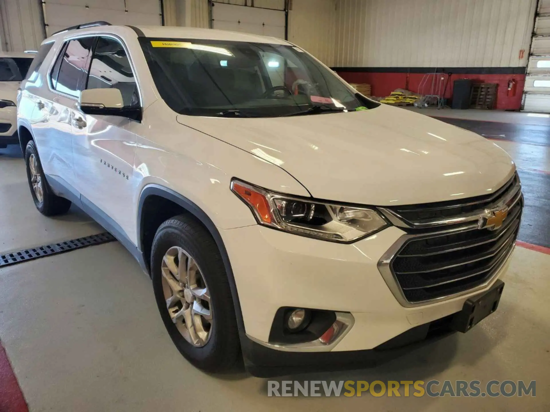 17 Photograph of a damaged car 1GNEVGKW2LJ169878 CHEVROLET TRAVERSE 2020