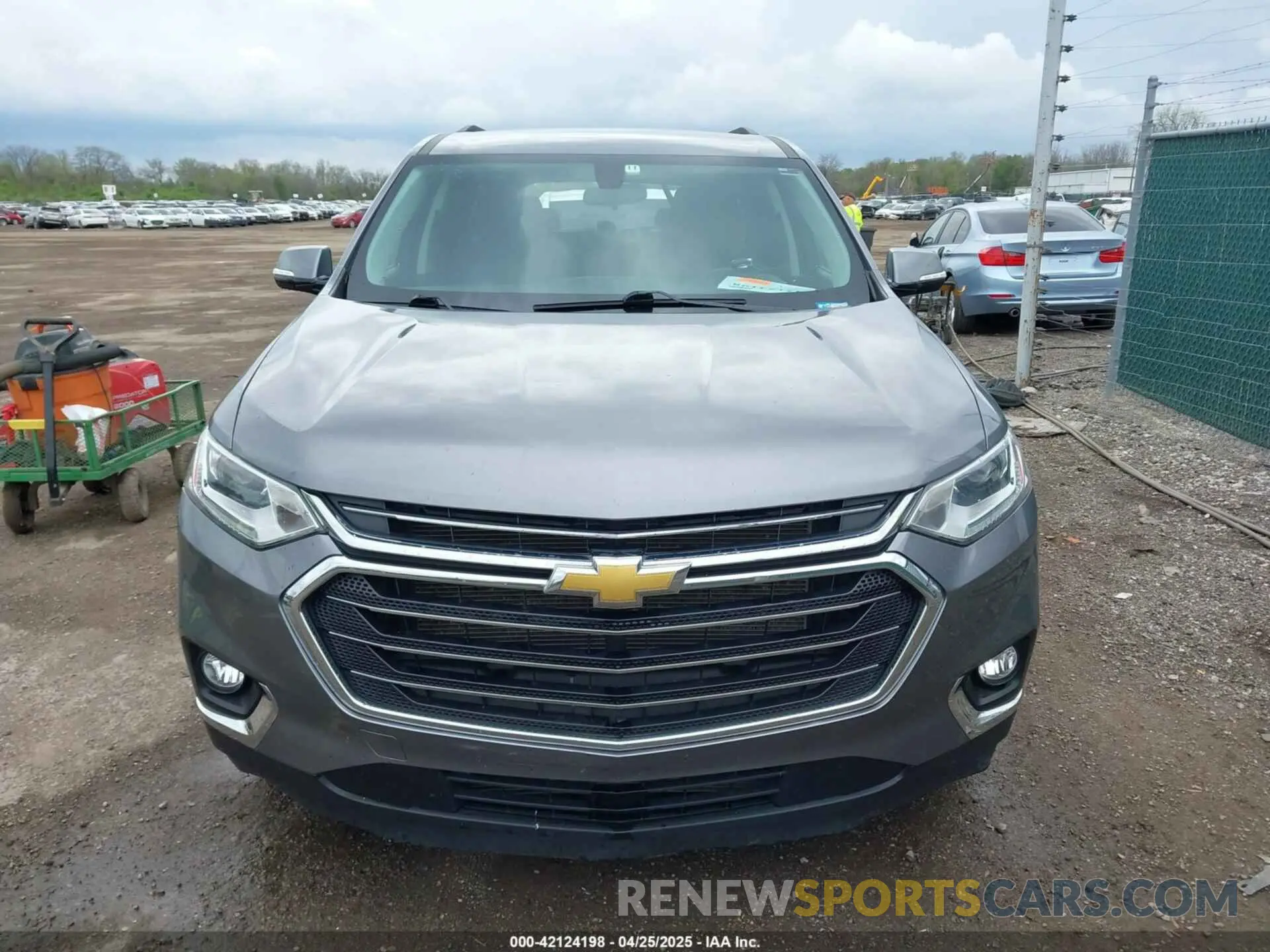 12 Photograph of a damaged car 1GNEVGKW2LJ199527 CHEVROLET TRAVERSE 2020