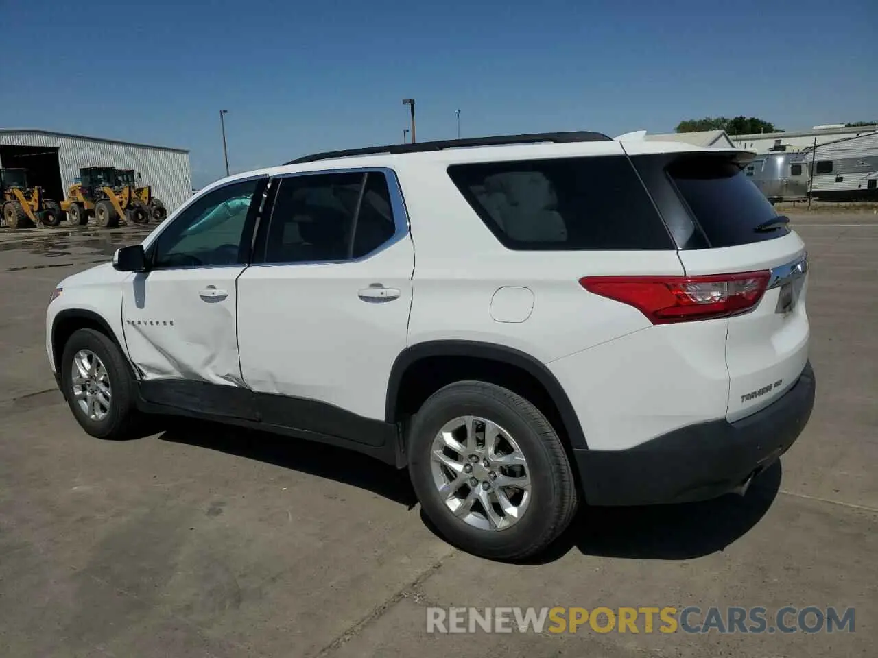 2 Photograph of a damaged car 1GNEVGKW2LJ289356 CHEVROLET TRAVERSE 2020