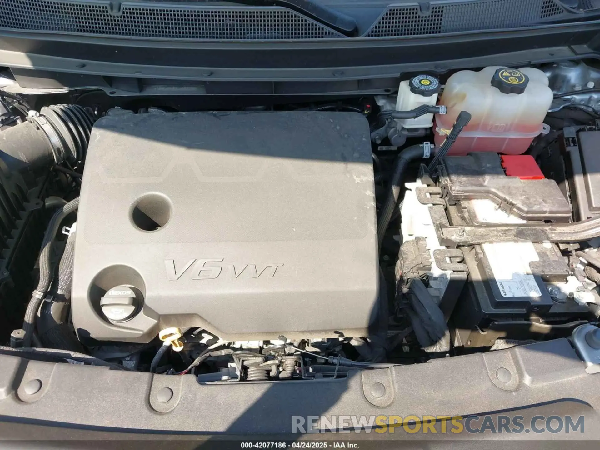 10 Photograph of a damaged car 1GNEVGKW3LJ309209 CHEVROLET TRAVERSE 2020