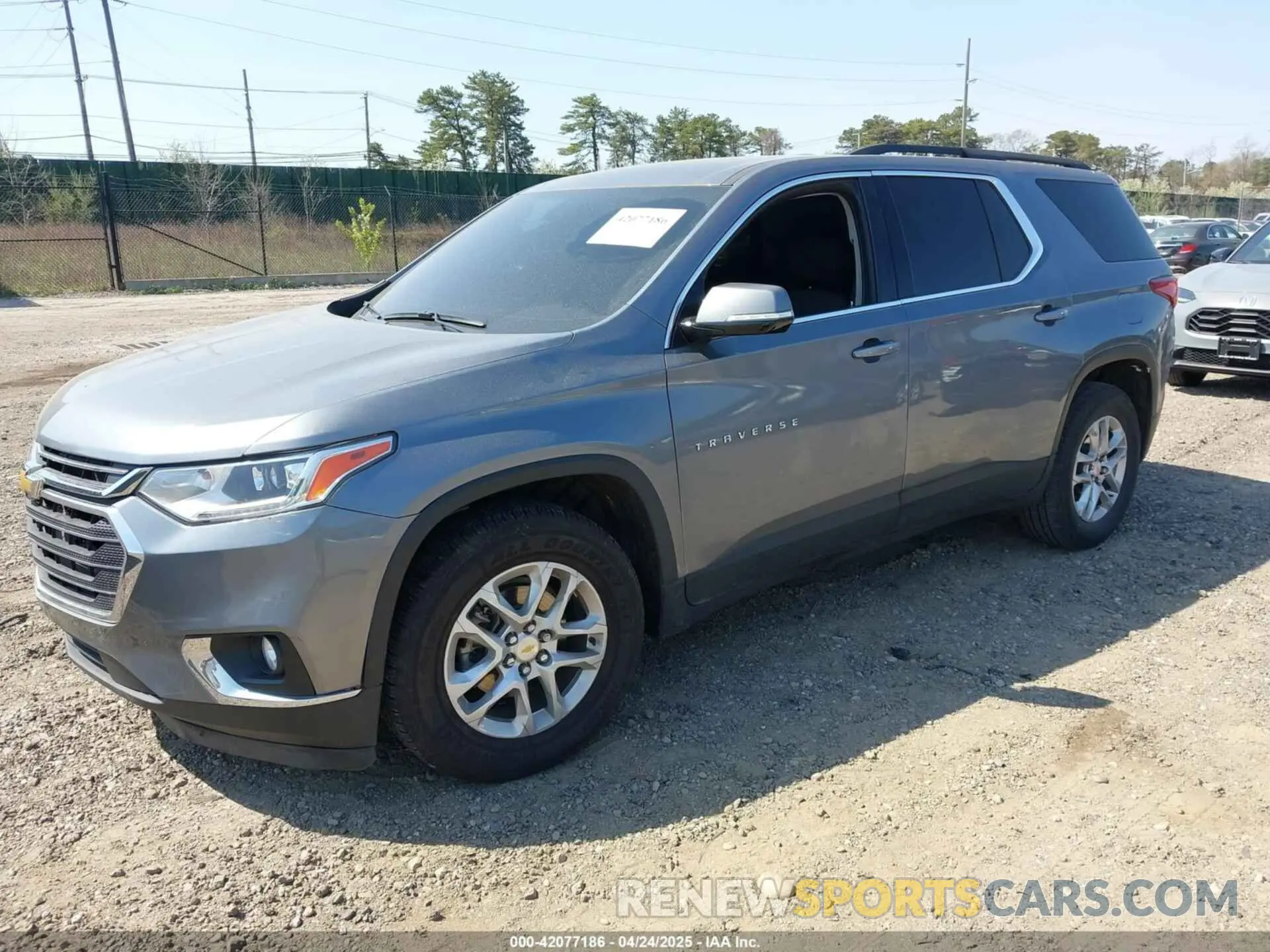 2 Photograph of a damaged car 1GNEVGKW3LJ309209 CHEVROLET TRAVERSE 2020