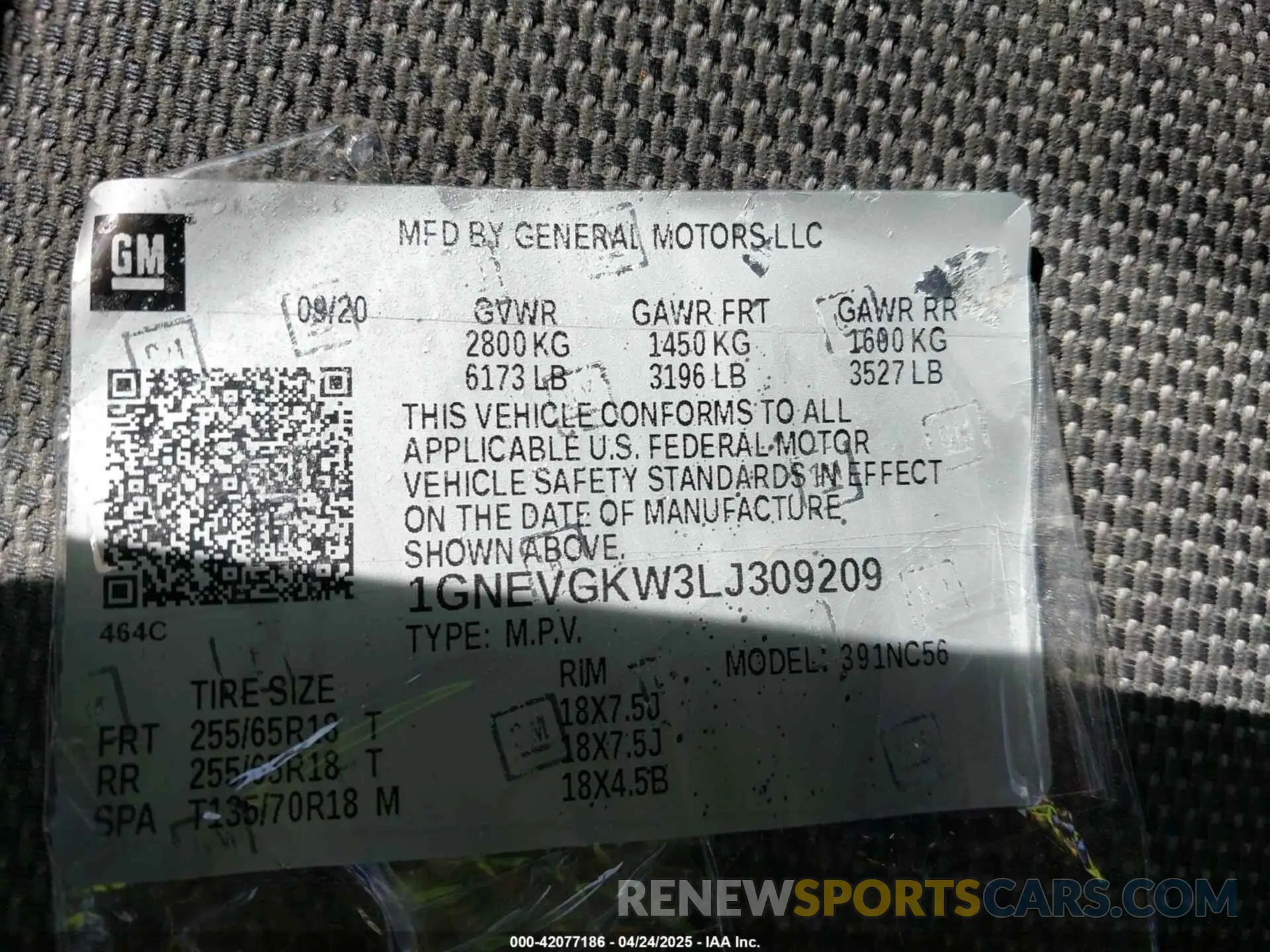 9 Photograph of a damaged car 1GNEVGKW3LJ309209 CHEVROLET TRAVERSE 2020