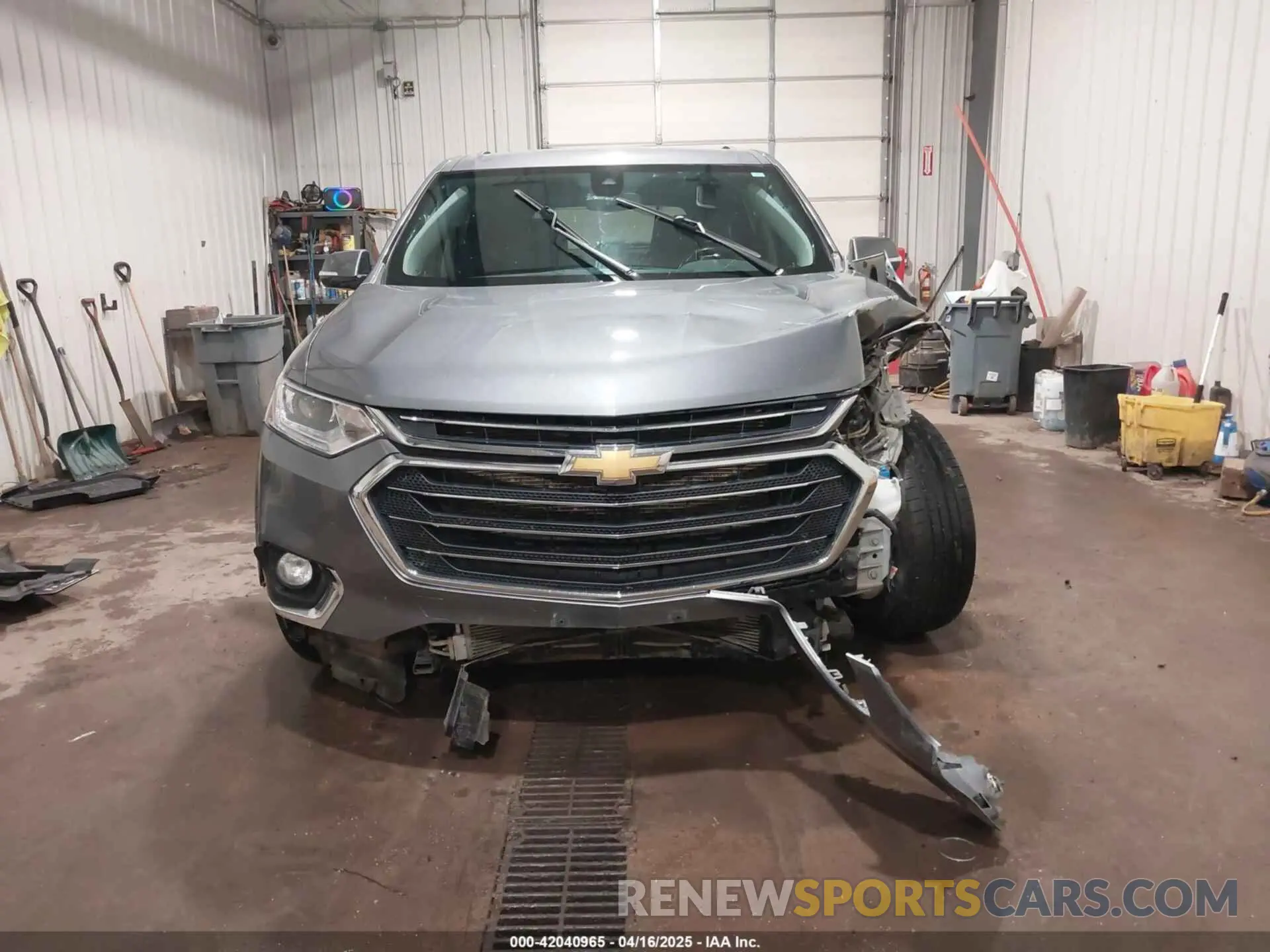 13 Photograph of a damaged car 1GNEVGKW3LJ315513 CHEVROLET TRAVERSE 2020