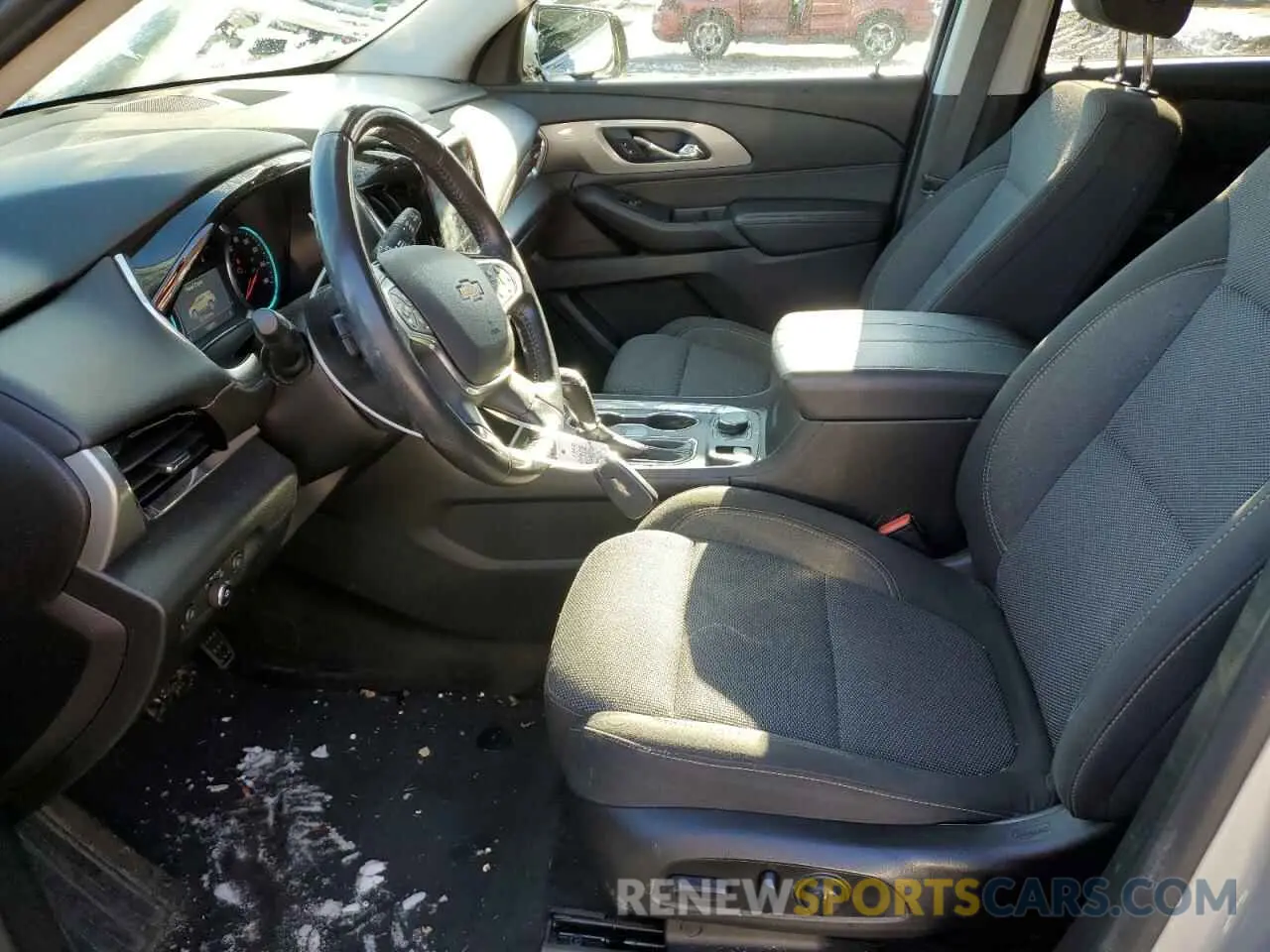 7 Photograph of a damaged car 1GNEVGKW3LJ328584 CHEVROLET TRAVERSE 2020