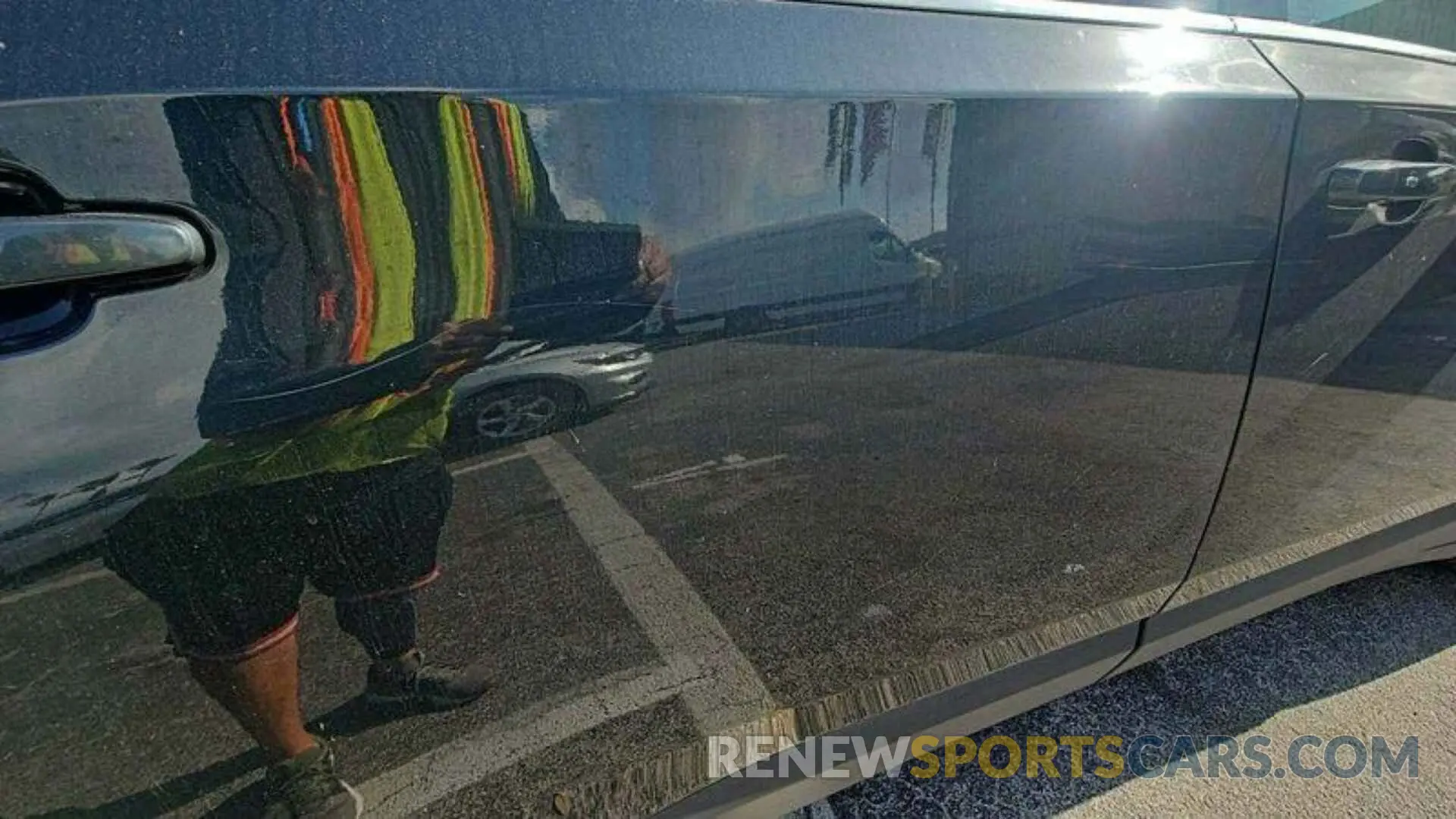 21 Photograph of a damaged car 1GNEVGKW4LJ110024 CHEVROLET TRAVERSE 2020