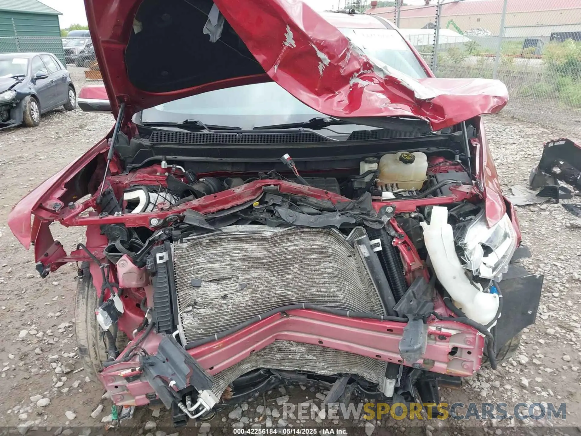 10 Photograph of a damaged car 1GNEVGKW4LJ176363 CHEVROLET TRAVERSE 2020