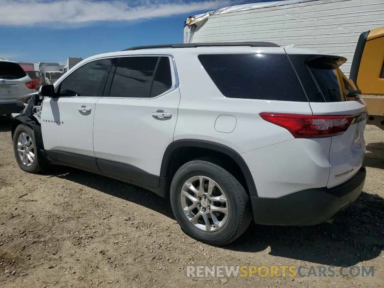 2 Photograph of a damaged car 1GNEVGKW4LJ209281 CHEVROLET TRAVERSE 2020