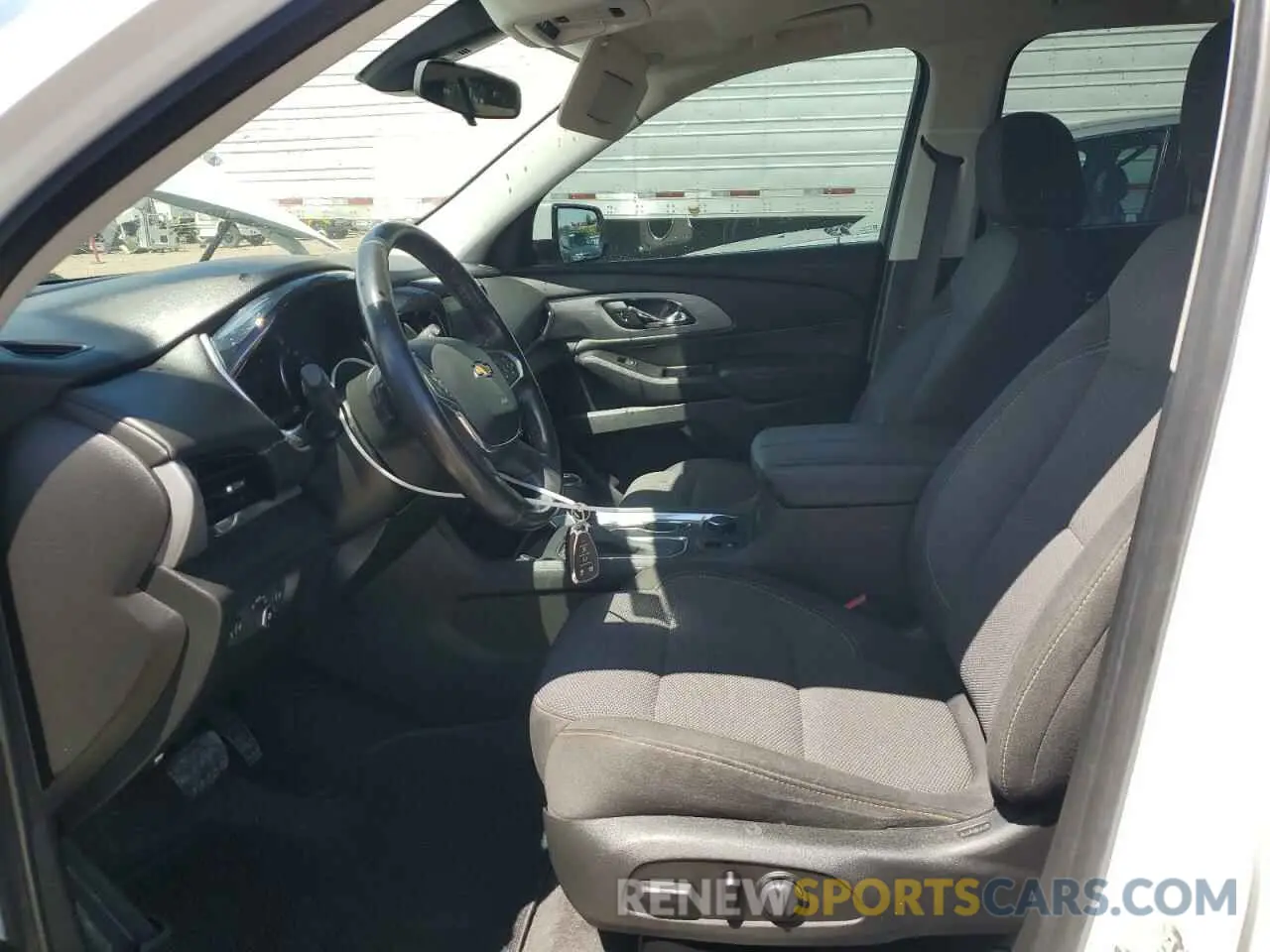 7 Photograph of a damaged car 1GNEVGKW4LJ209281 CHEVROLET TRAVERSE 2020