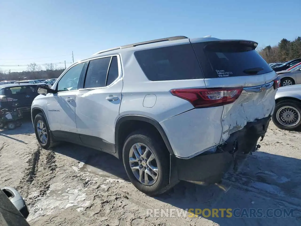 2 Photograph of a damaged car 1GNEVGKW5LJ185069 CHEVROLET TRAVERSE 2020