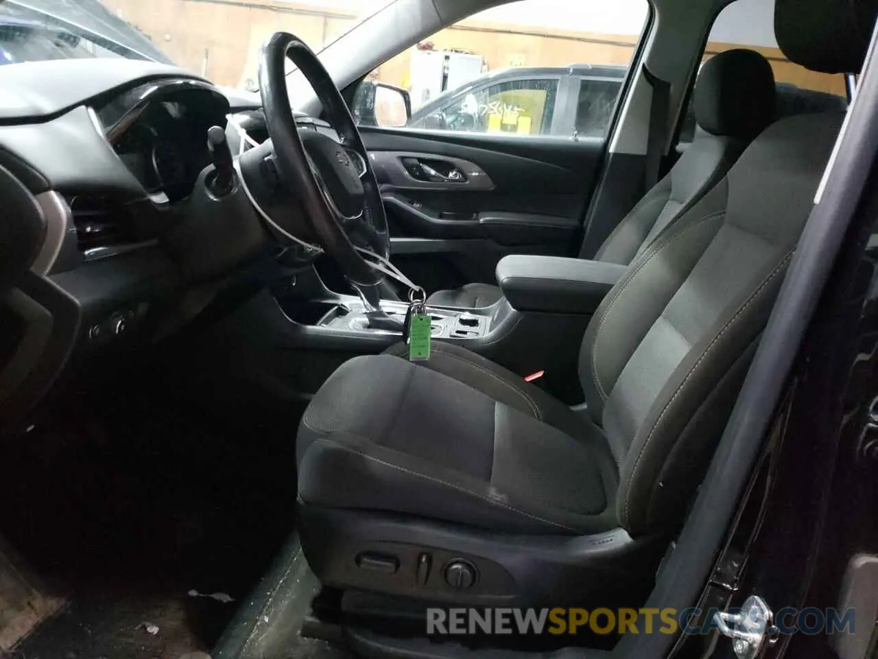 7 Photograph of a damaged car 1GNEVGKW6LJ182794 CHEVROLET TRAVERSE 2020