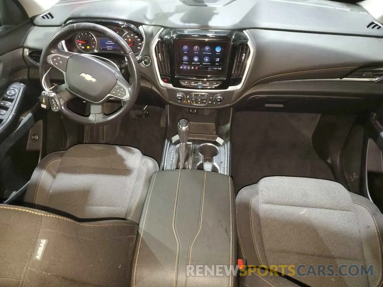 8 Photograph of a damaged car 1GNEVGKW6LJ248938 CHEVROLET TRAVERSE 2020