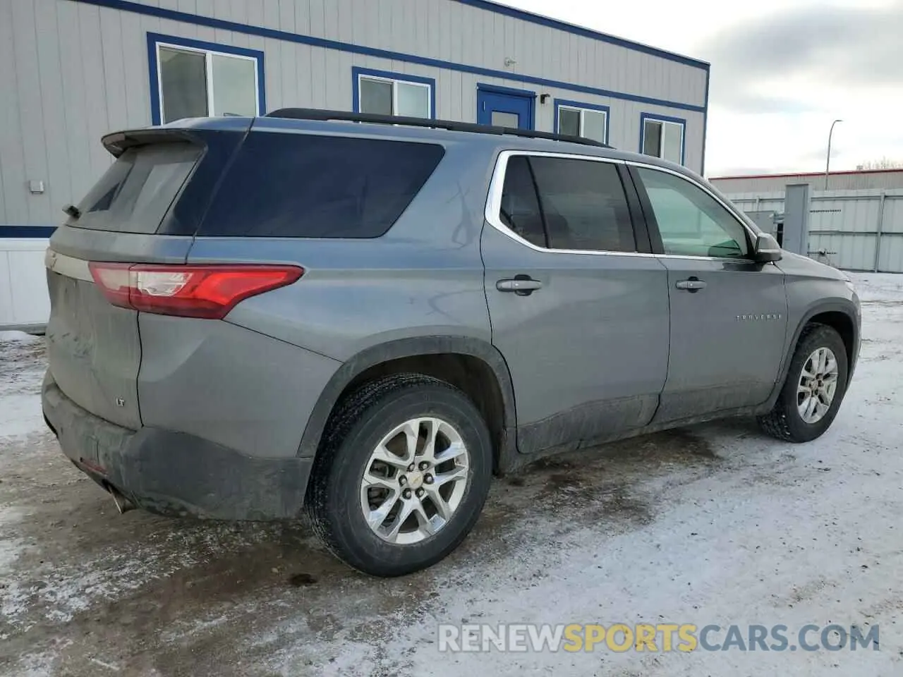 3 Photograph of a damaged car 1GNEVGKW6LJ263973 CHEVROLET TRAVERSE 2020