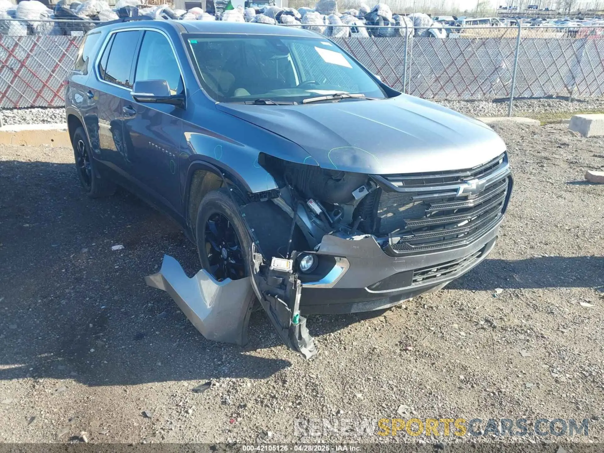1 Photograph of a damaged car 1GNEVGKW6LJ320821 CHEVROLET TRAVERSE 2020