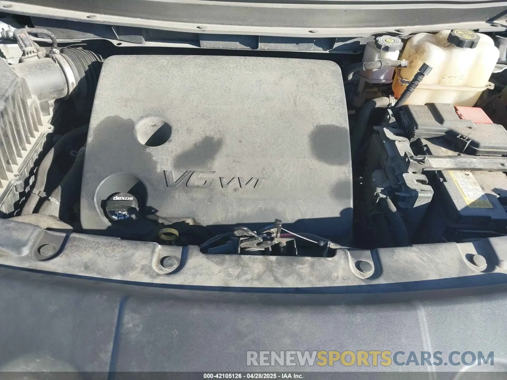 10 Photograph of a damaged car 1GNEVGKW6LJ320821 CHEVROLET TRAVERSE 2020