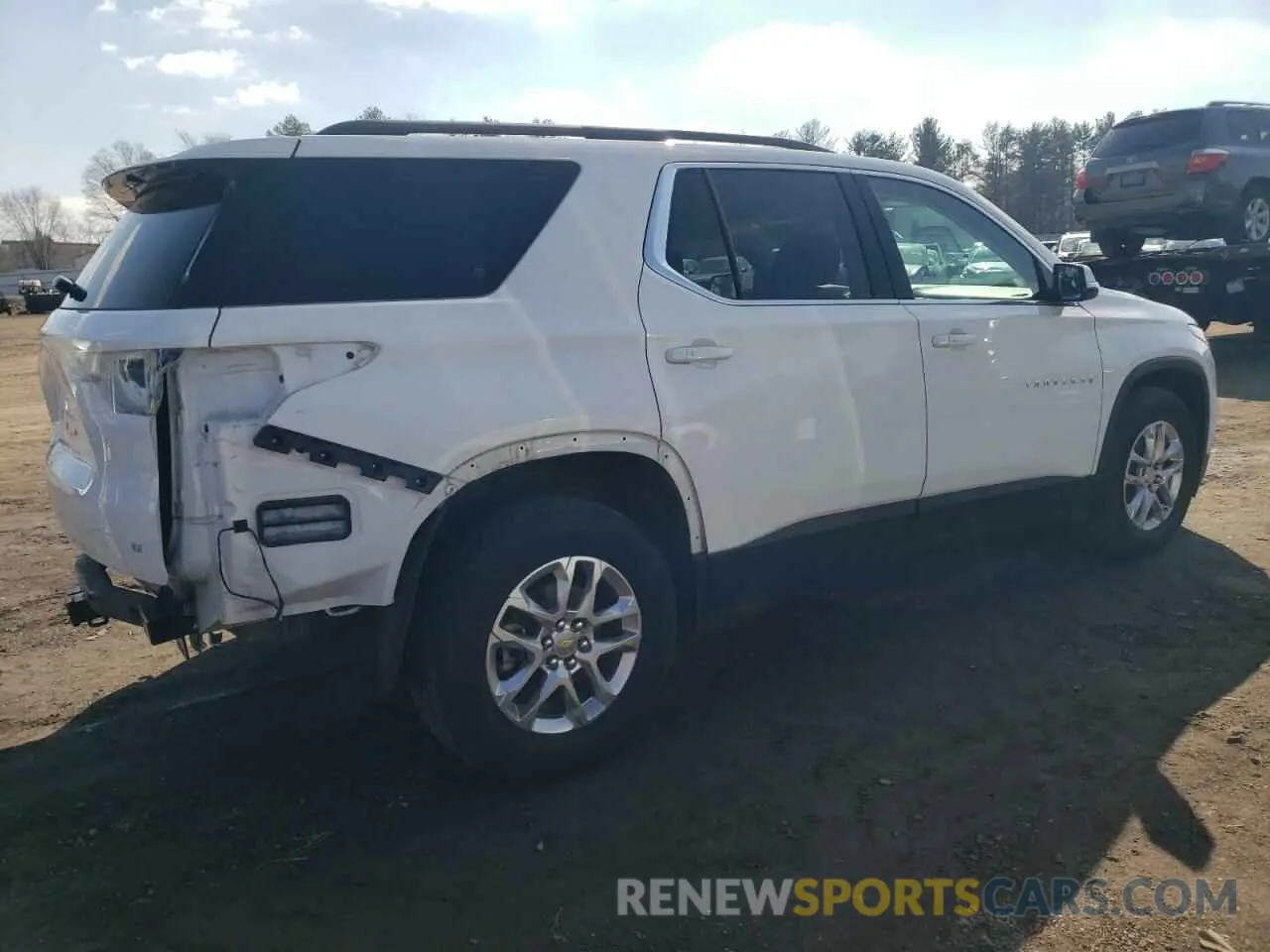 3 Photograph of a damaged car 1GNEVGKW7LJ195263 CHEVROLET TRAVERSE 2020