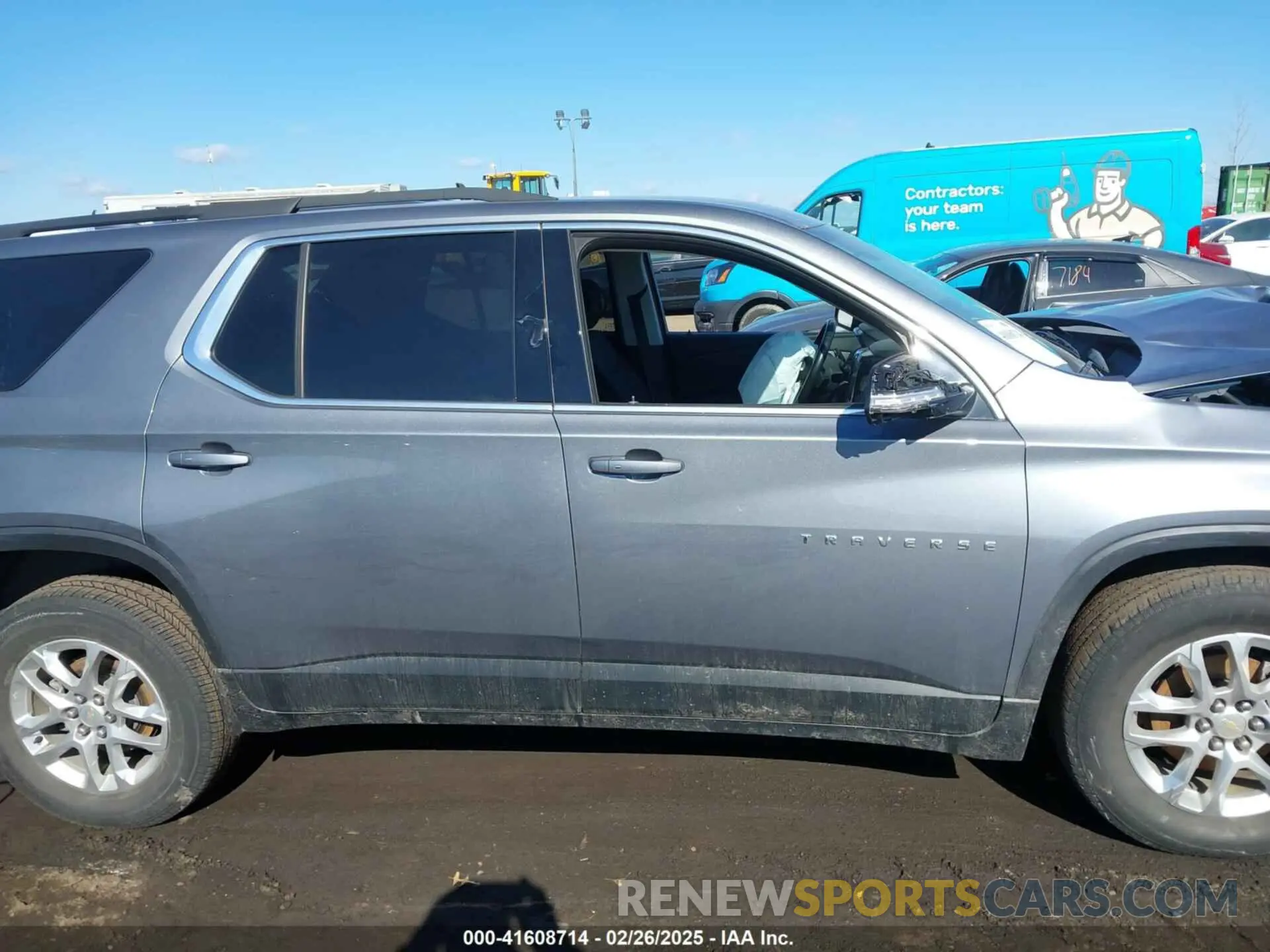 13 Photograph of a damaged car 1GNEVGKW7LJ225765 CHEVROLET TRAVERSE 2020