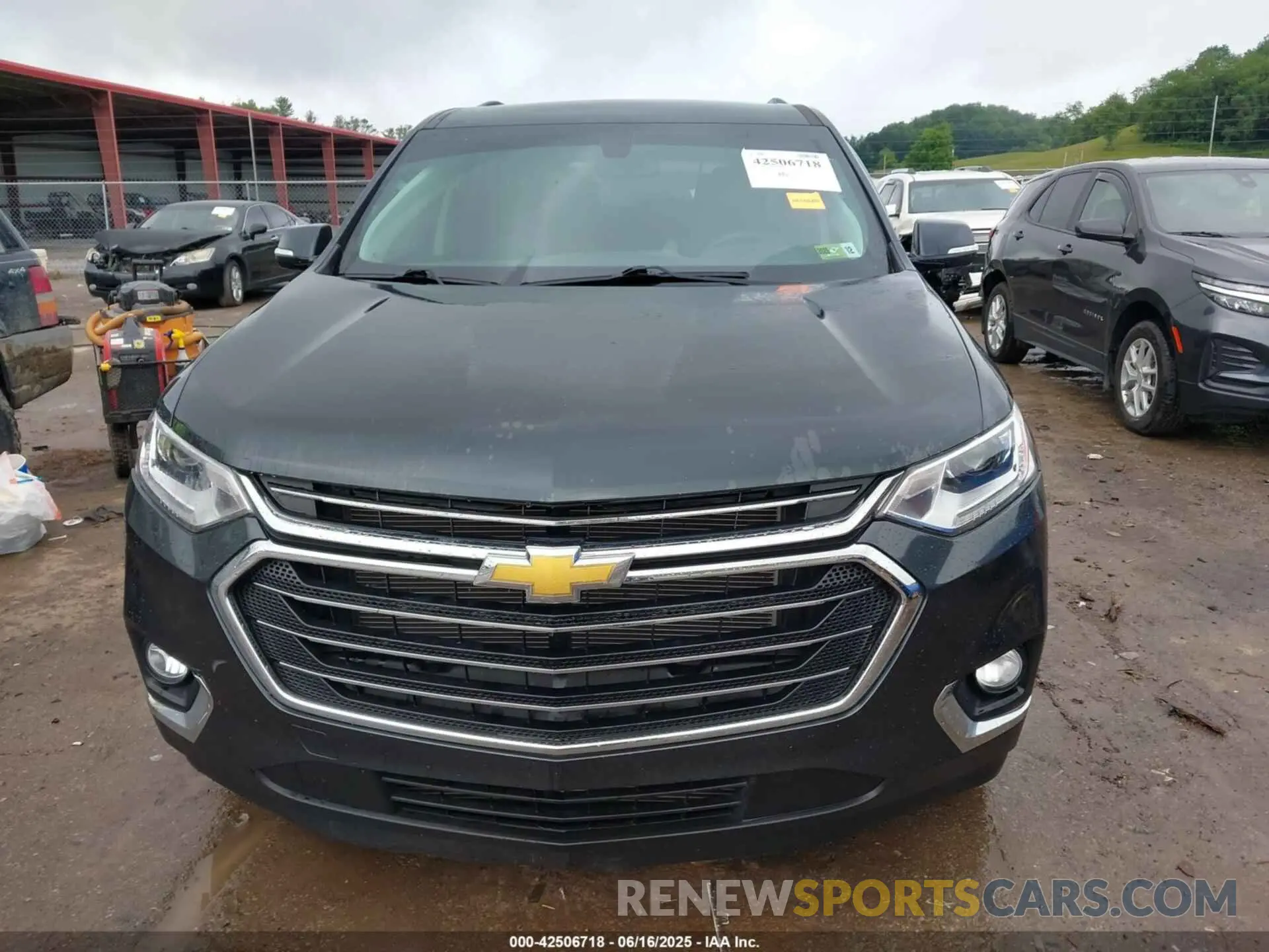 12 Photograph of a damaged car 1GNEVGKW8LJ270715 CHEVROLET TRAVERSE 2020