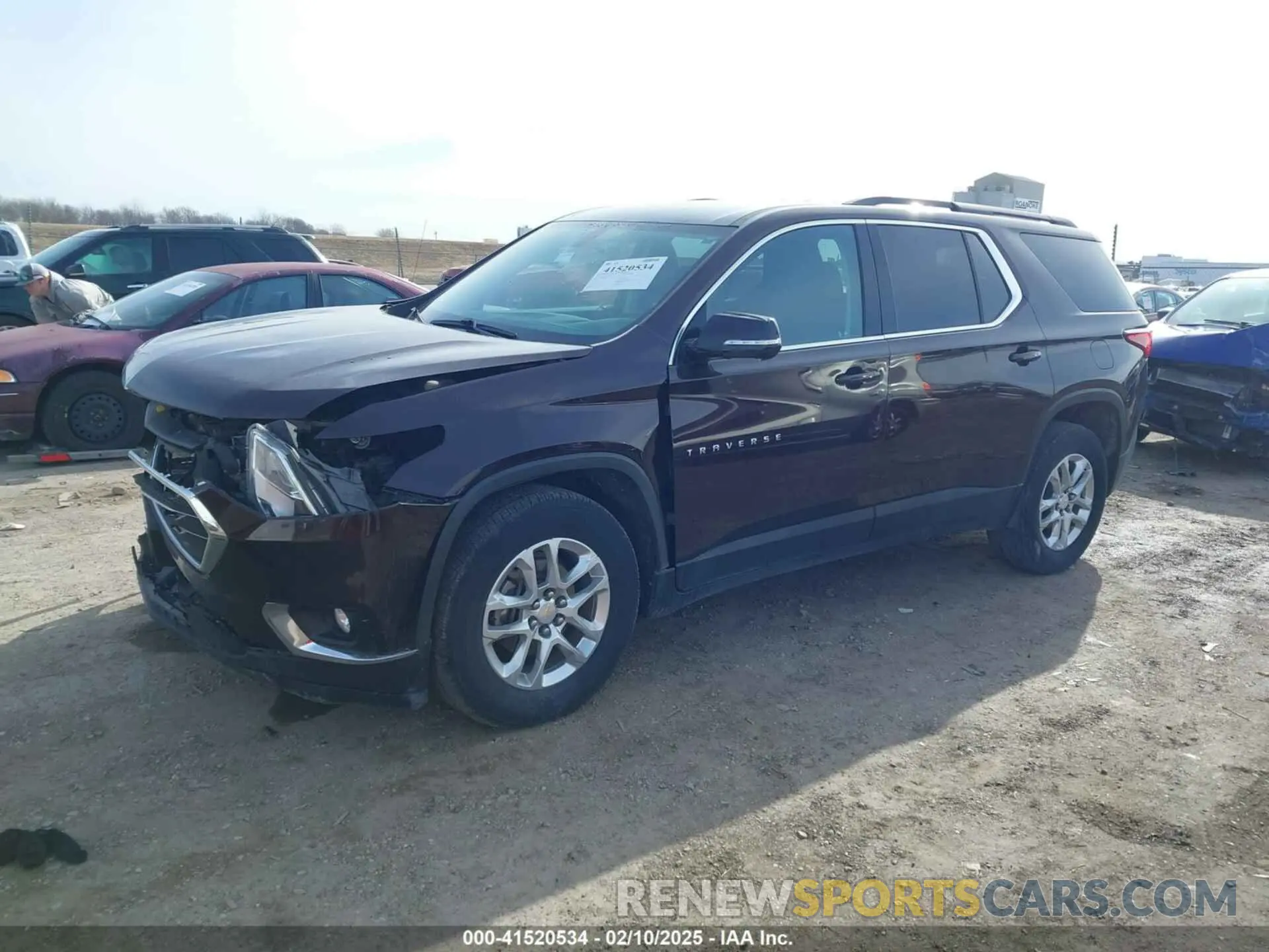 2 Photograph of a damaged car 1GNEVGKWXLJ151077 CHEVROLET TRAVERSE 2020