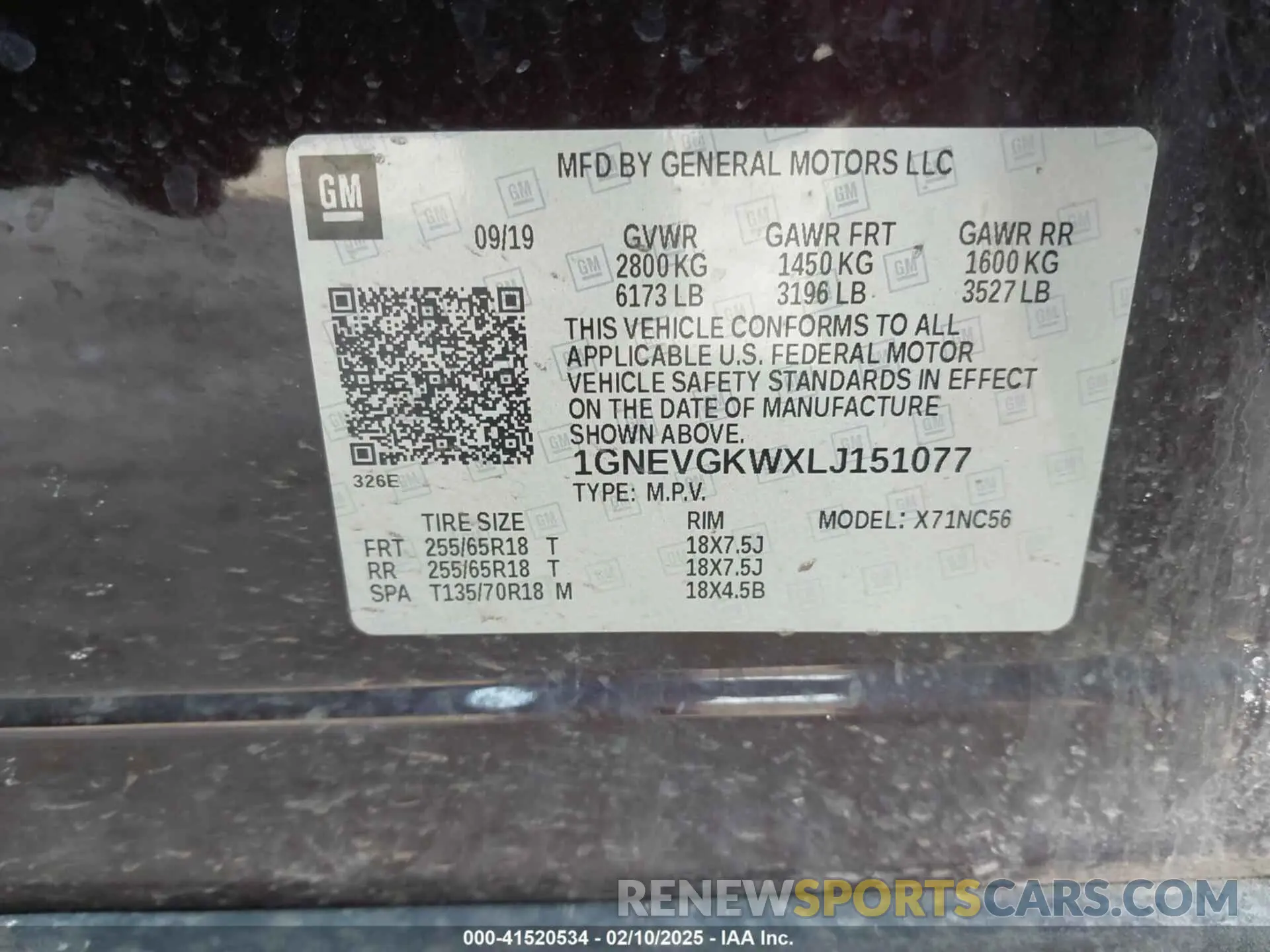 9 Photograph of a damaged car 1GNEVGKWXLJ151077 CHEVROLET TRAVERSE 2020