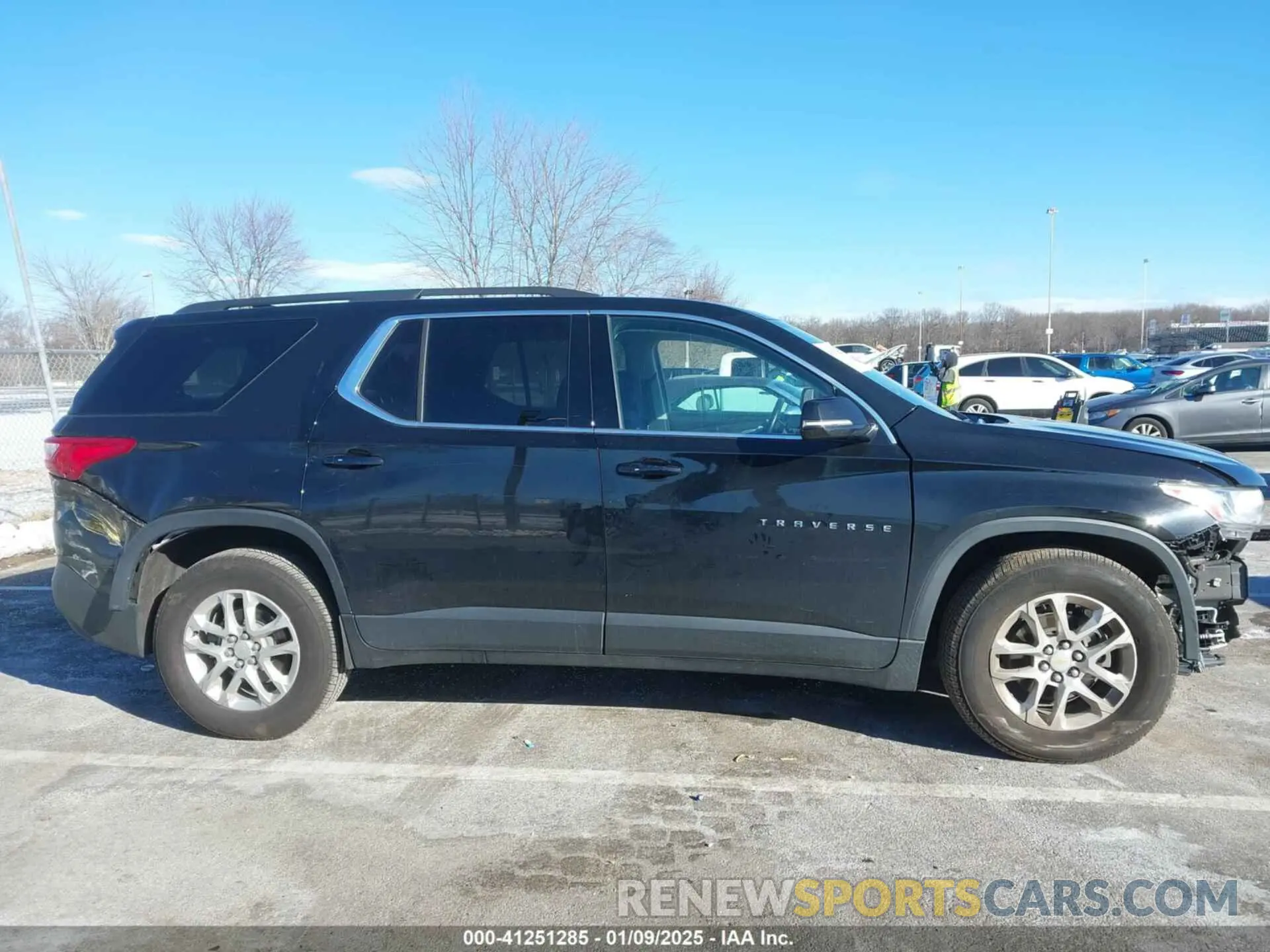 12 Photograph of a damaged car 1GNEVGKWXLJ242835 CHEVROLET TRAVERSE 2020
