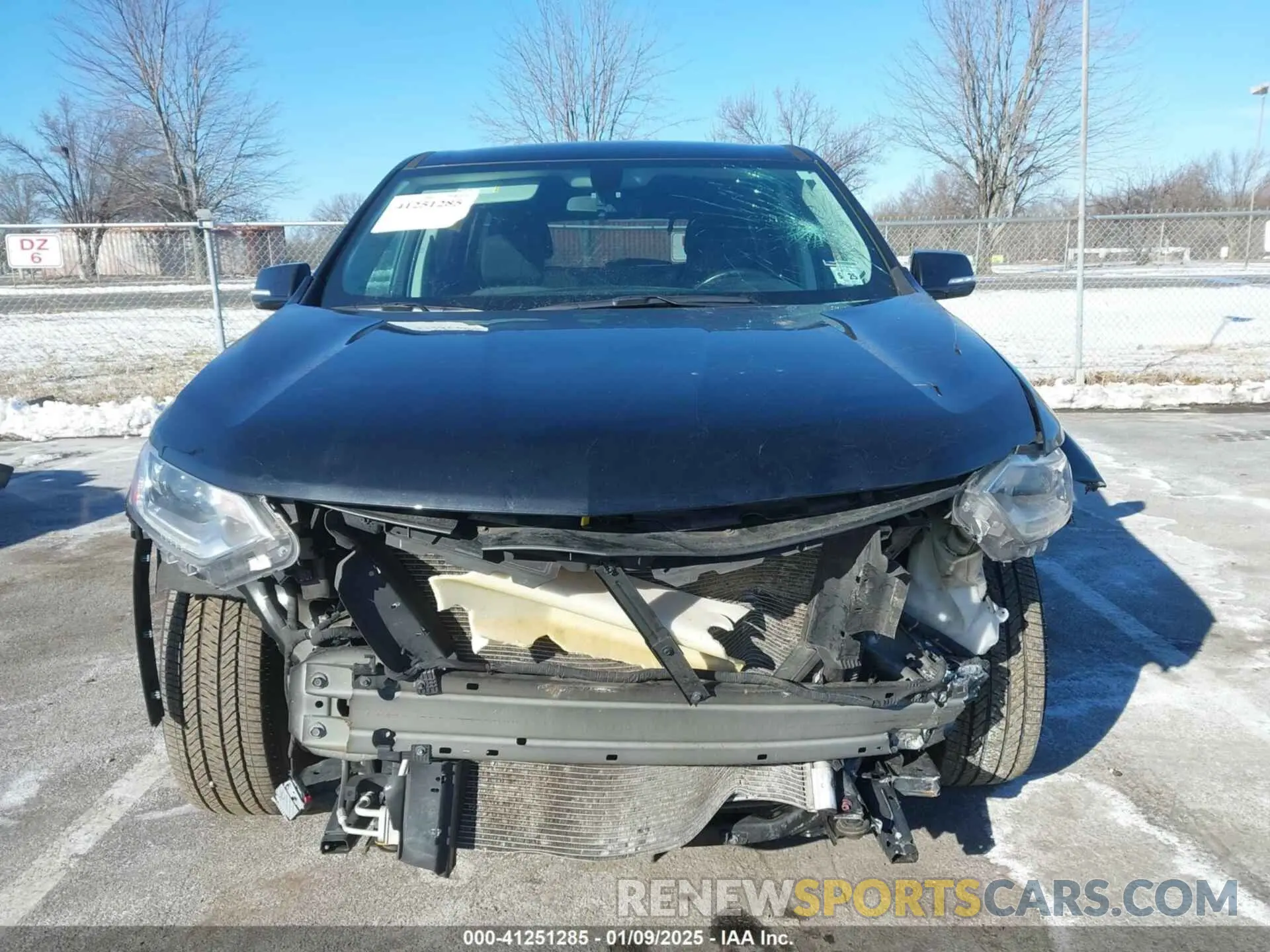 6 Photograph of a damaged car 1GNEVGKWXLJ242835 CHEVROLET TRAVERSE 2020