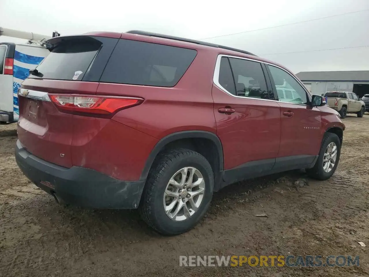3 Photograph of a damaged car 1GNEVHKW0LJ111368 CHEVROLET TRAVERSE 2020