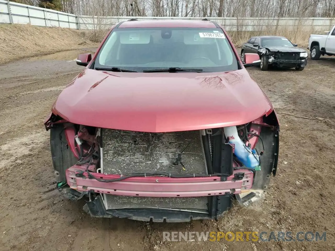 5 Photograph of a damaged car 1GNEVHKW0LJ111368 CHEVROLET TRAVERSE 2020