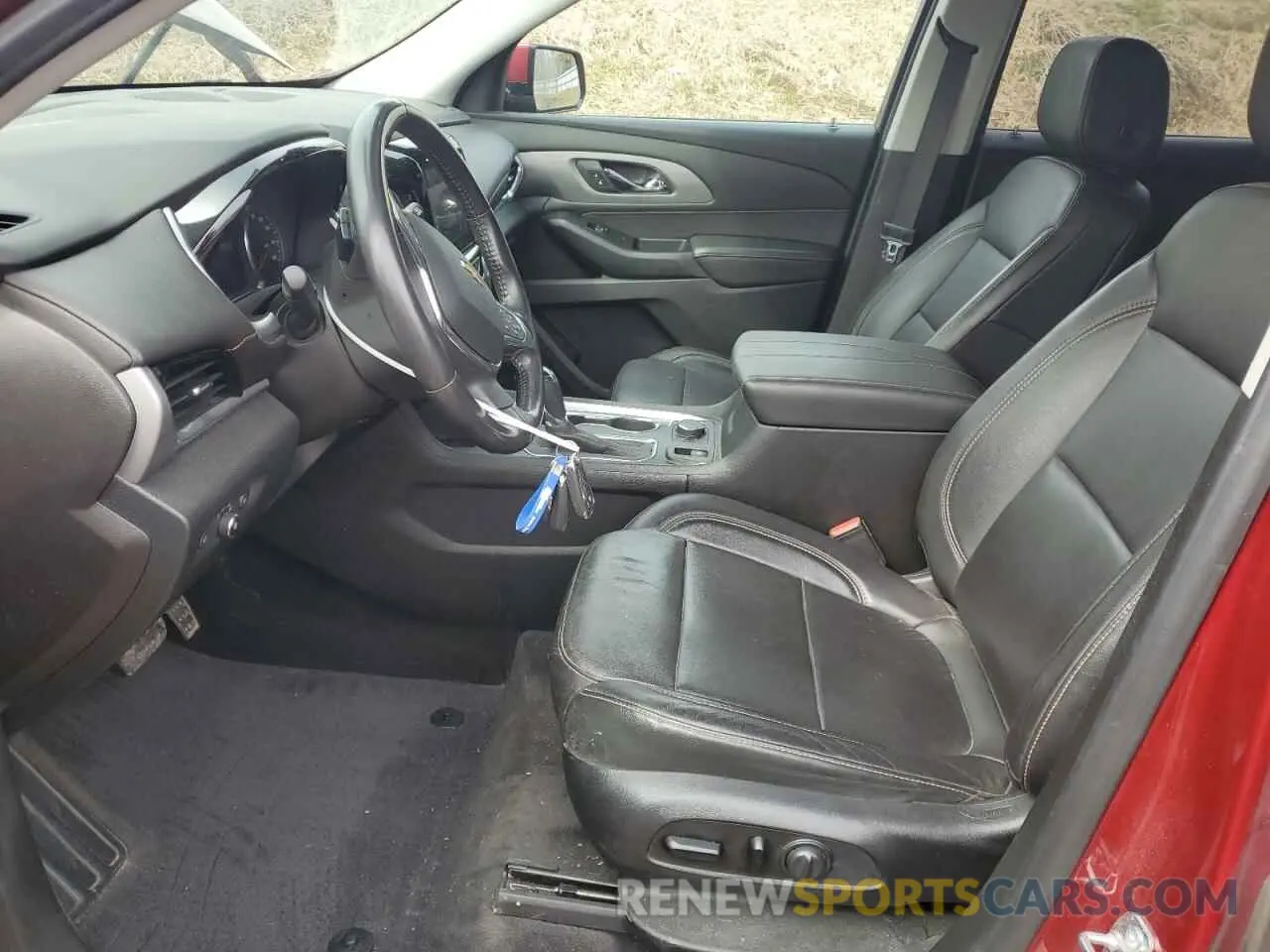 7 Photograph of a damaged car 1GNEVHKW0LJ111368 CHEVROLET TRAVERSE 2020