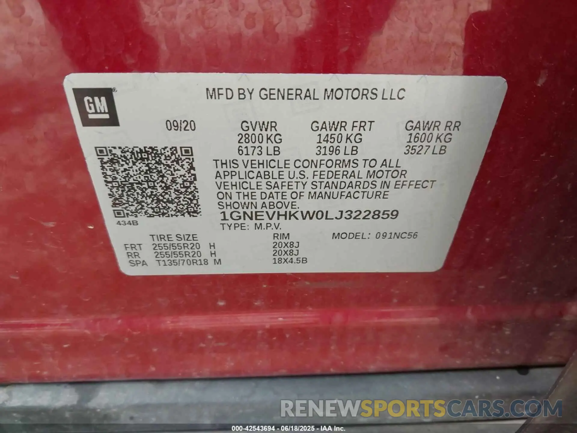 9 Photograph of a damaged car 1GNEVHKW0LJ322859 CHEVROLET TRAVERSE 2020